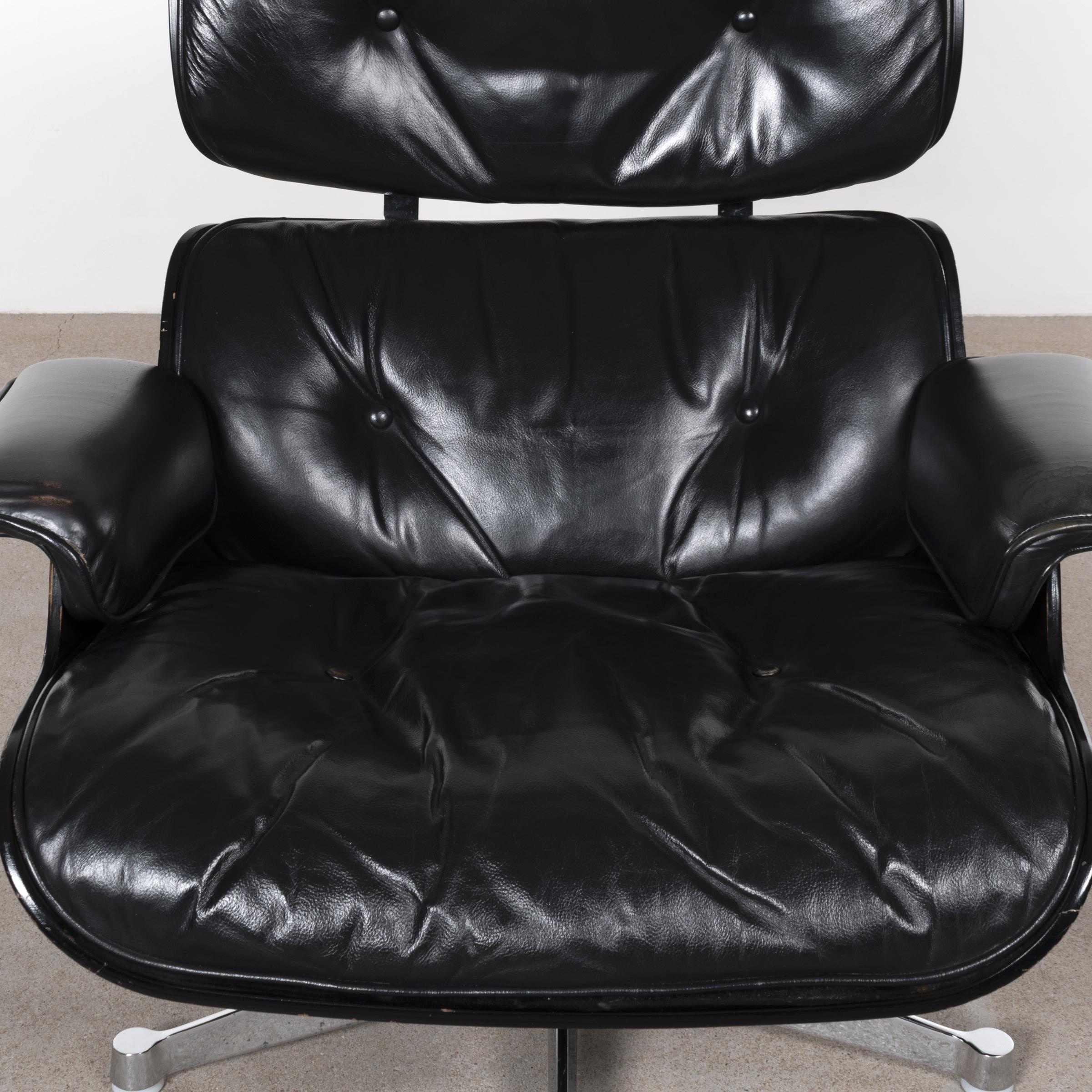 Eames Black Lounge Chair for Herman Miller International 'Vitra' 1