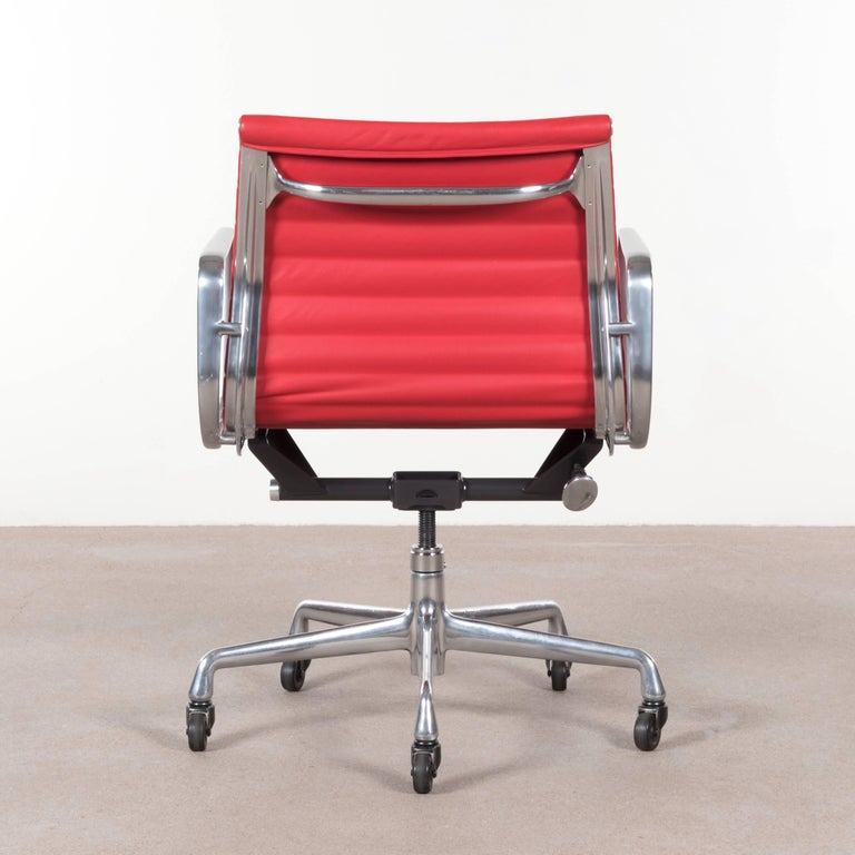 Eames Bright Red Leather Management Office Chair for Herman Miller at 1stDibs herman miller