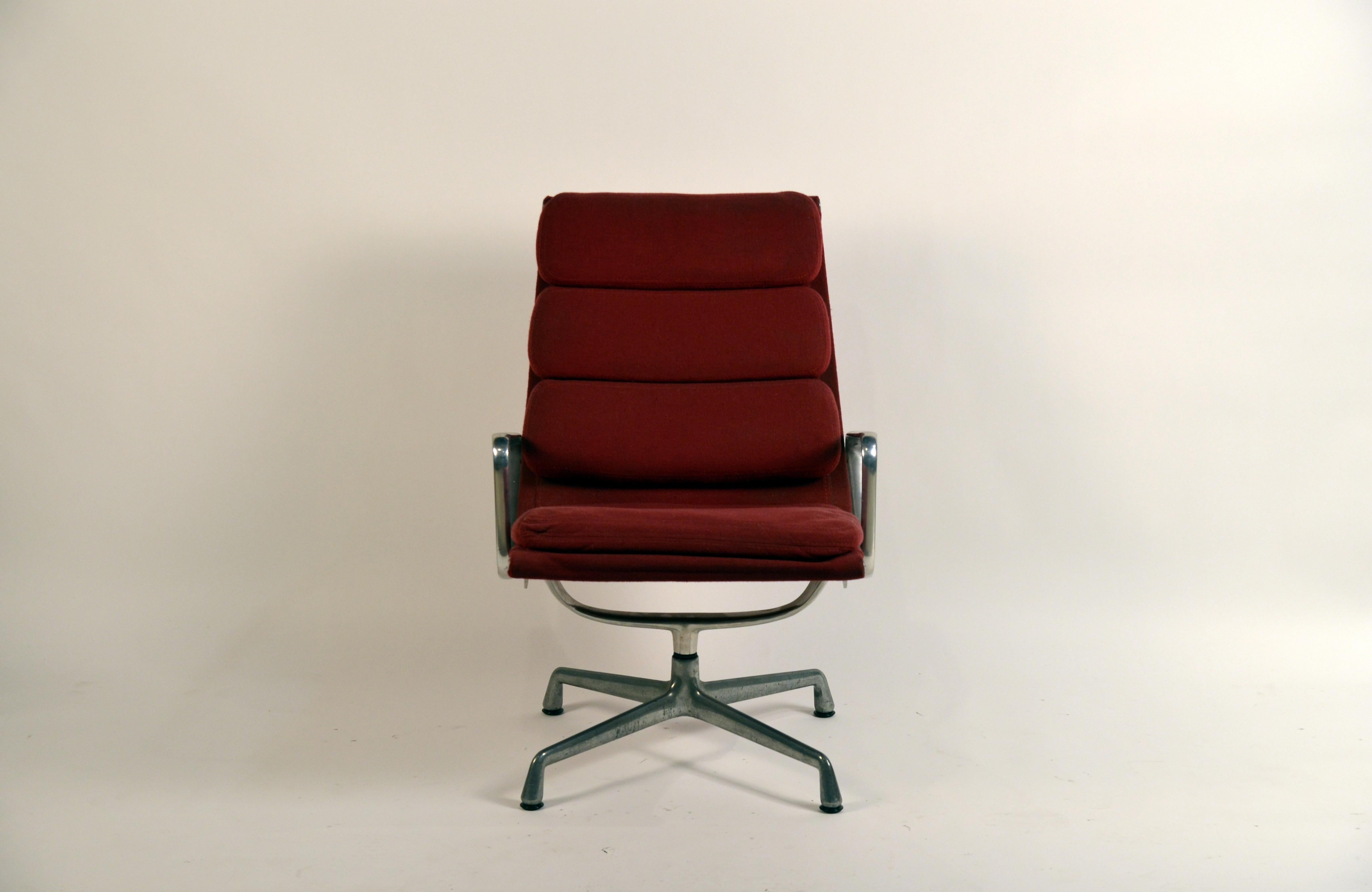 eames ea 216 chair