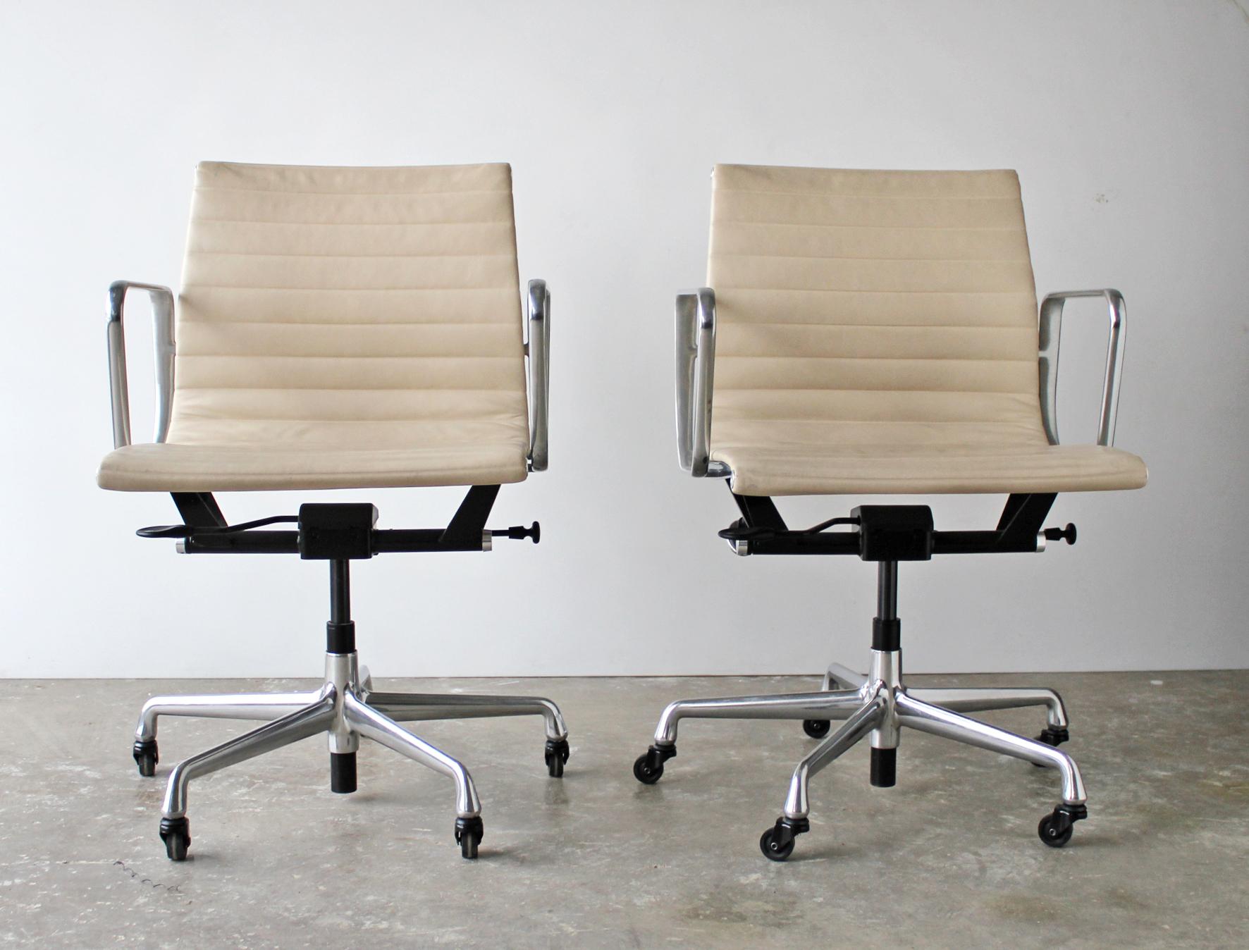 American Eames Chairs for Herman Miller Aluminum Group Management Series, 10 Available