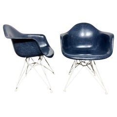 Eames  DAR ARM SHELL Fiberglass Chair/ Electric Blue on White Eiffel Tower Base