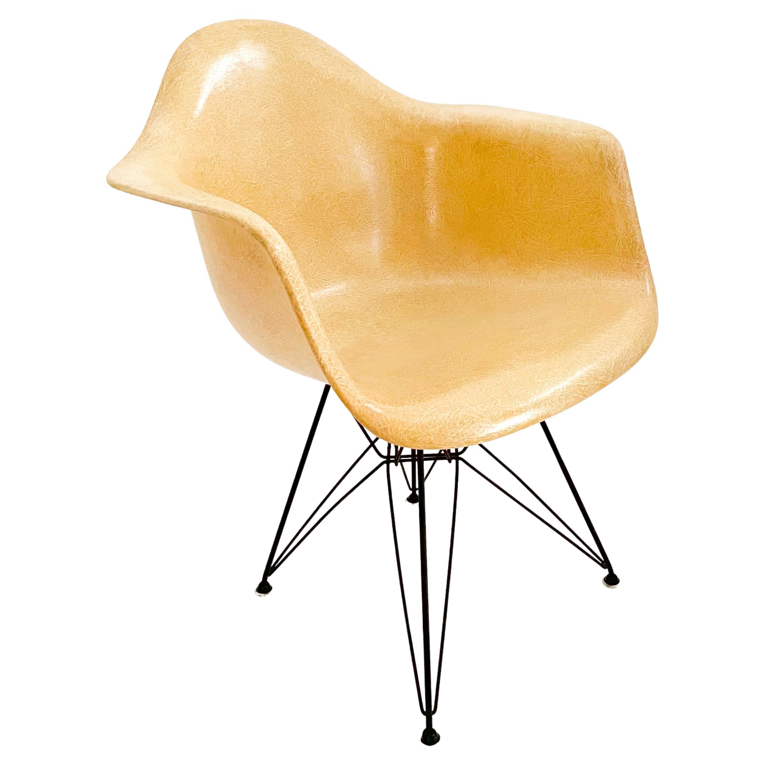 Eames DAR Fiberglass Armchair With Eiffel Base for Herman Miller C. 1954 For Sale