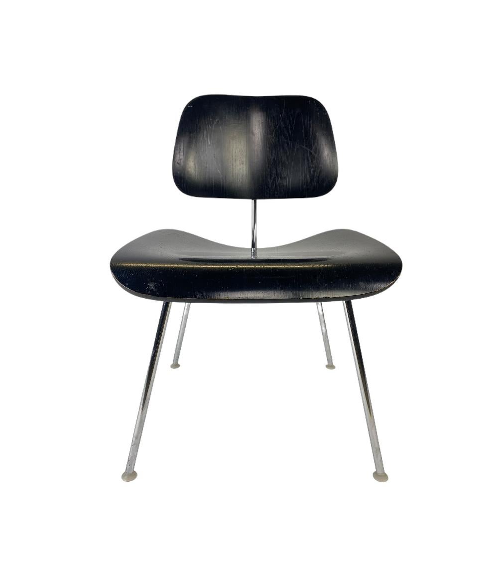 Eames DCM Dining Chair by Herman Miller For Sale 3