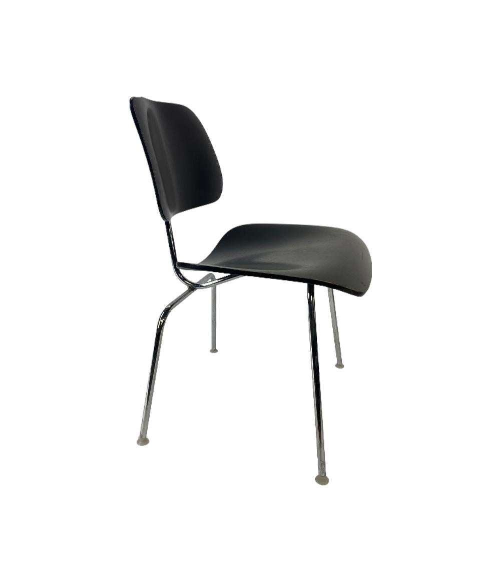 Eames DCM Esszimmerstuhl von Herman Miller im Angebot 1