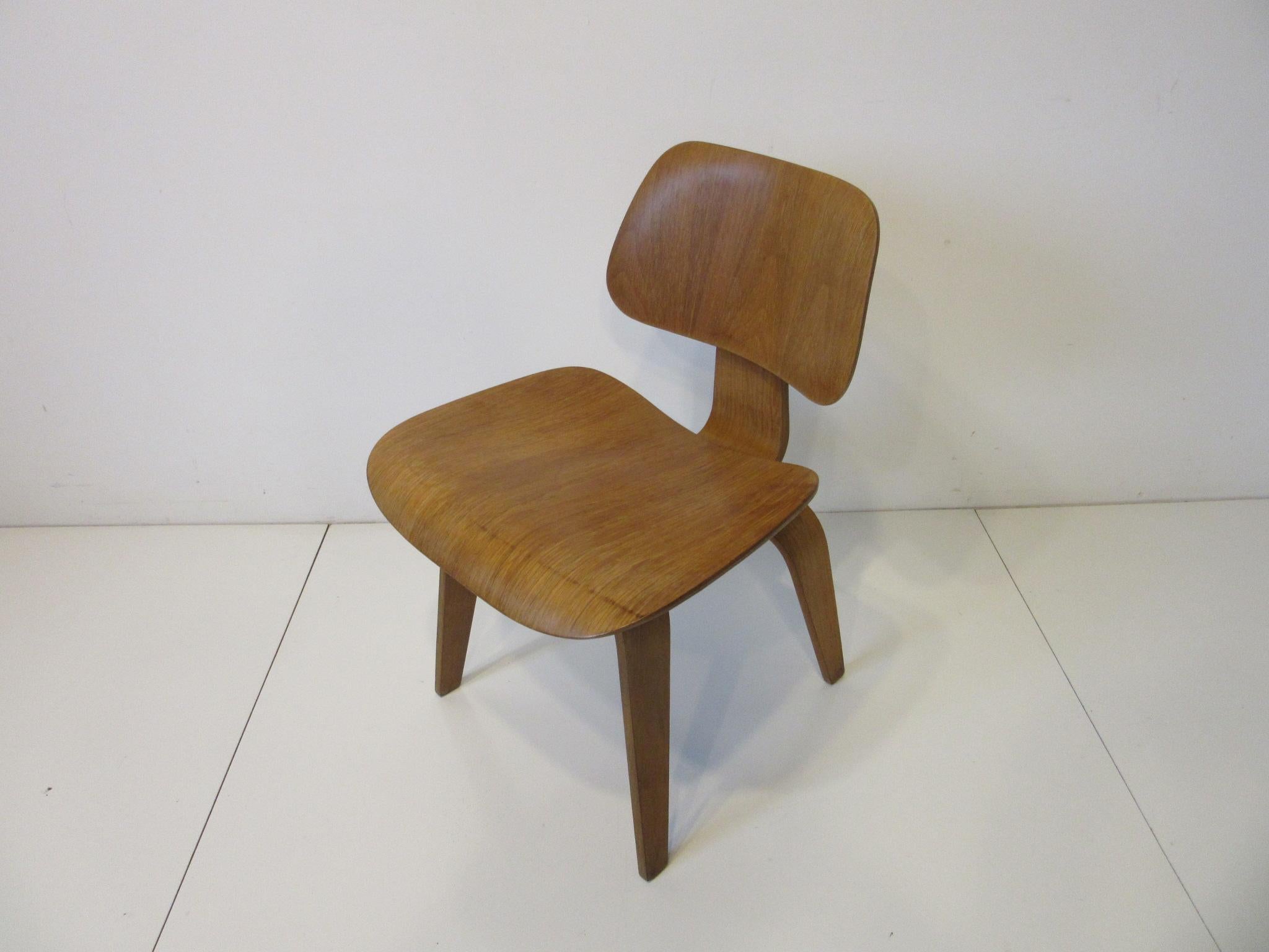 Eames DCW Molded Ply Desk Chair for Herman Miller 5