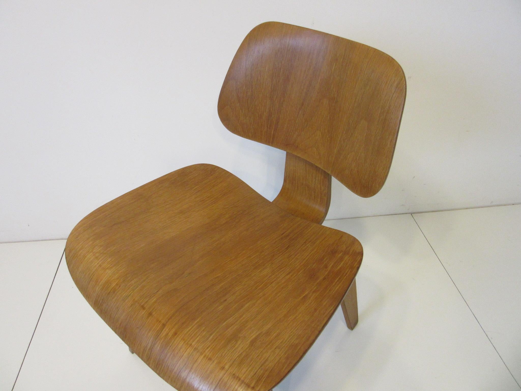 Plywood Eames DCW Molded Ply Desk Chair for Herman Miller