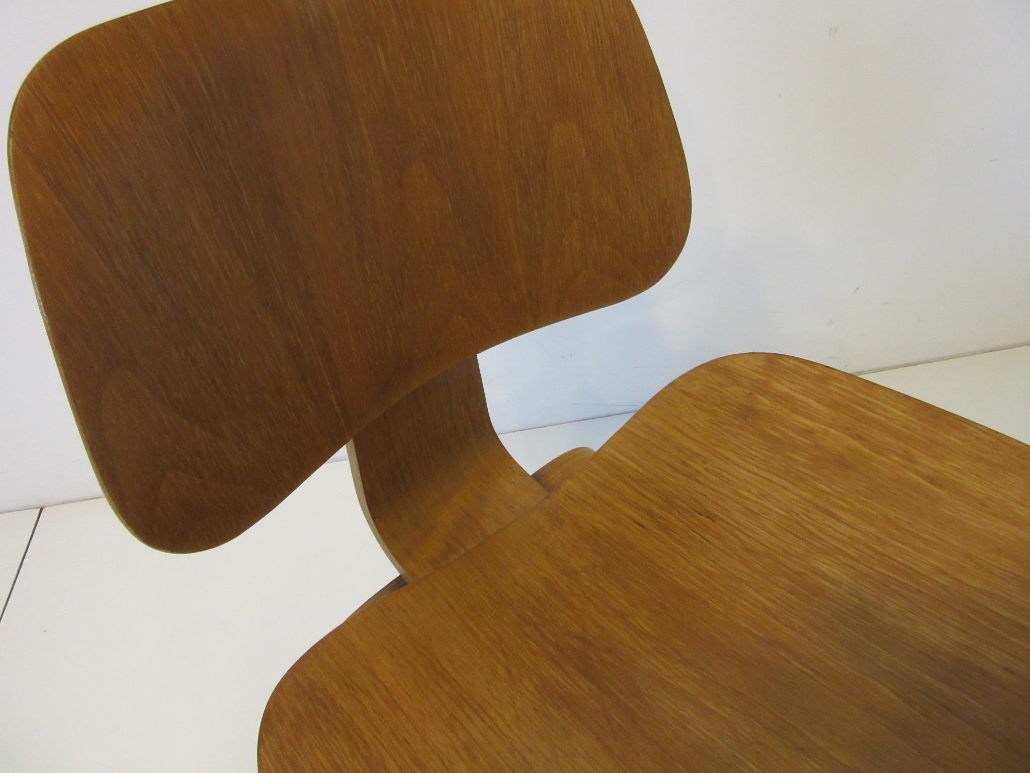 Eames DCW Molded Ply Desk Chair for Herman Miller 1