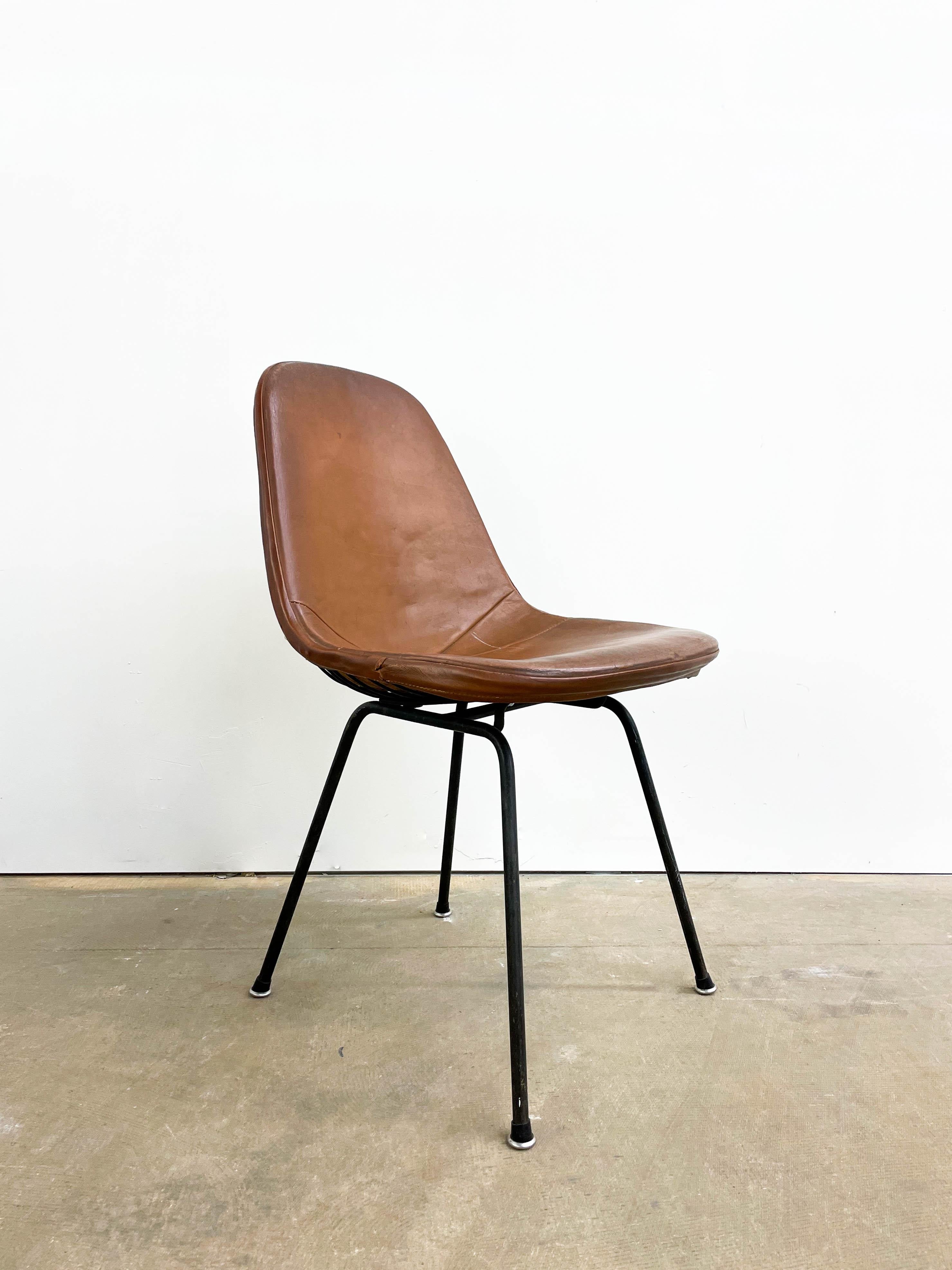 Mid-Century Modern Eames DKX-1 Leather Chair for Herman Miller