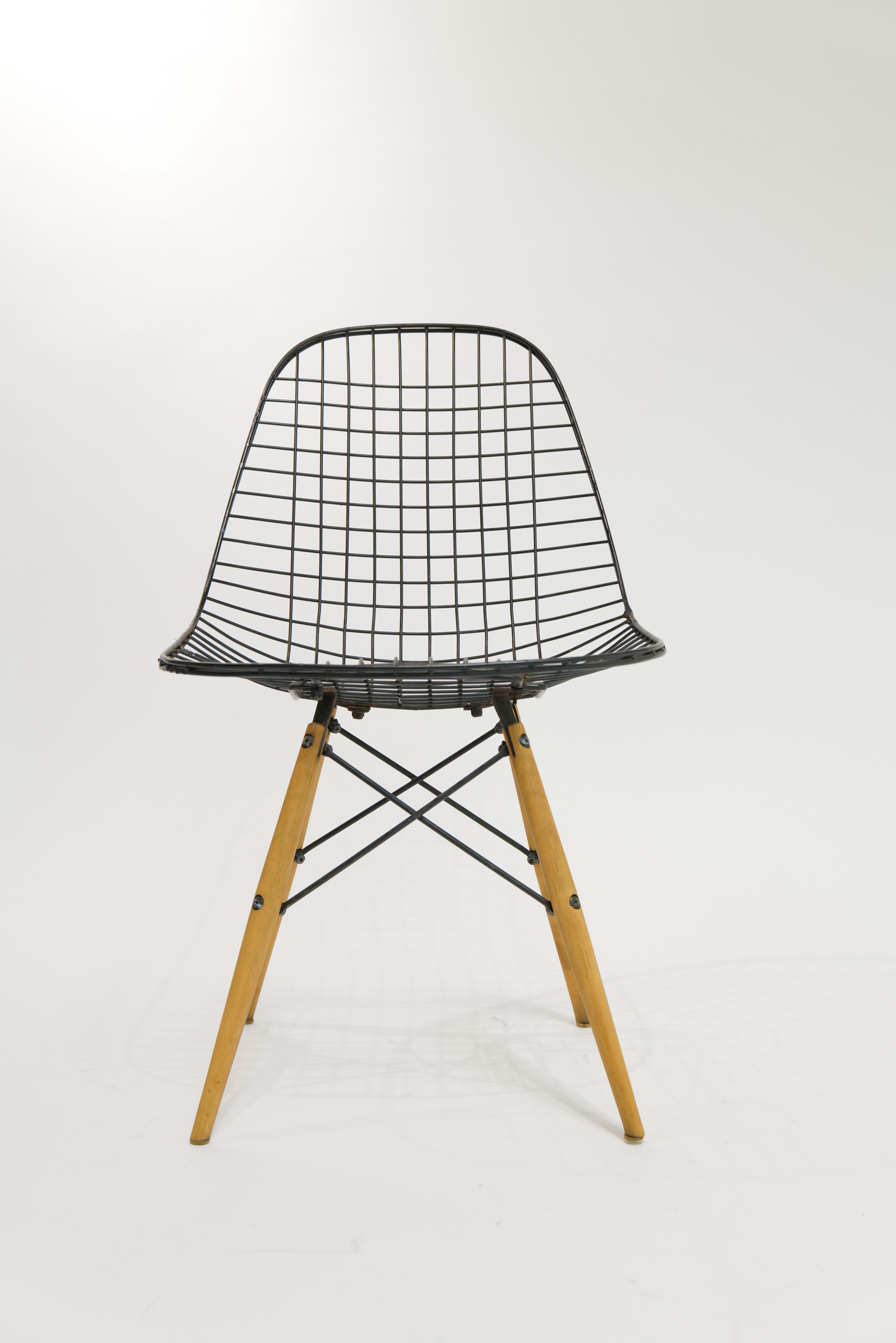 Metal Eames Dowel Leg Wire Chair for Herman Miller, 1950s For Sale