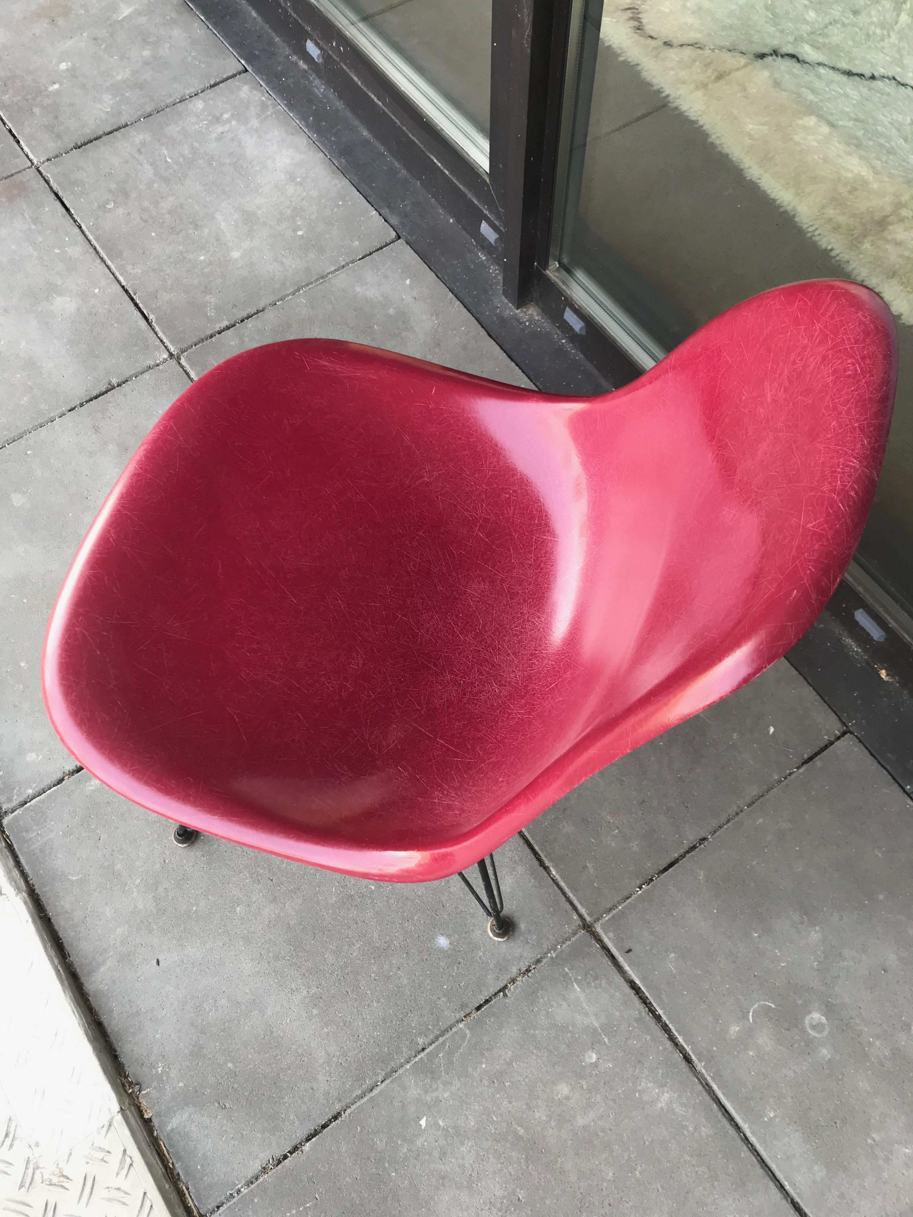 Mid-Century Modern Eames DSR Rare Magenta Chair Herman Miller, for Claudius