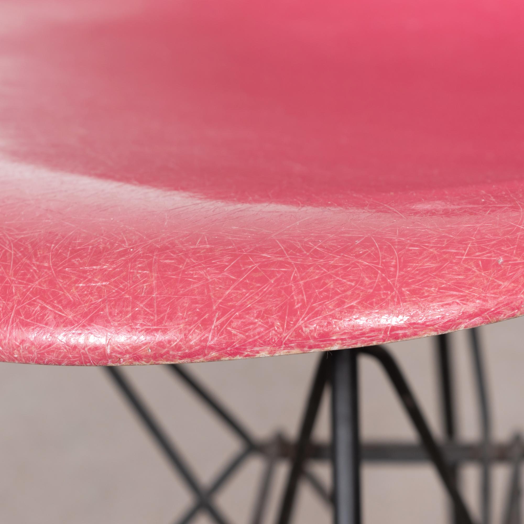 Eames DSR Rare Pink Dining Chair Herman Miller:: USA 2