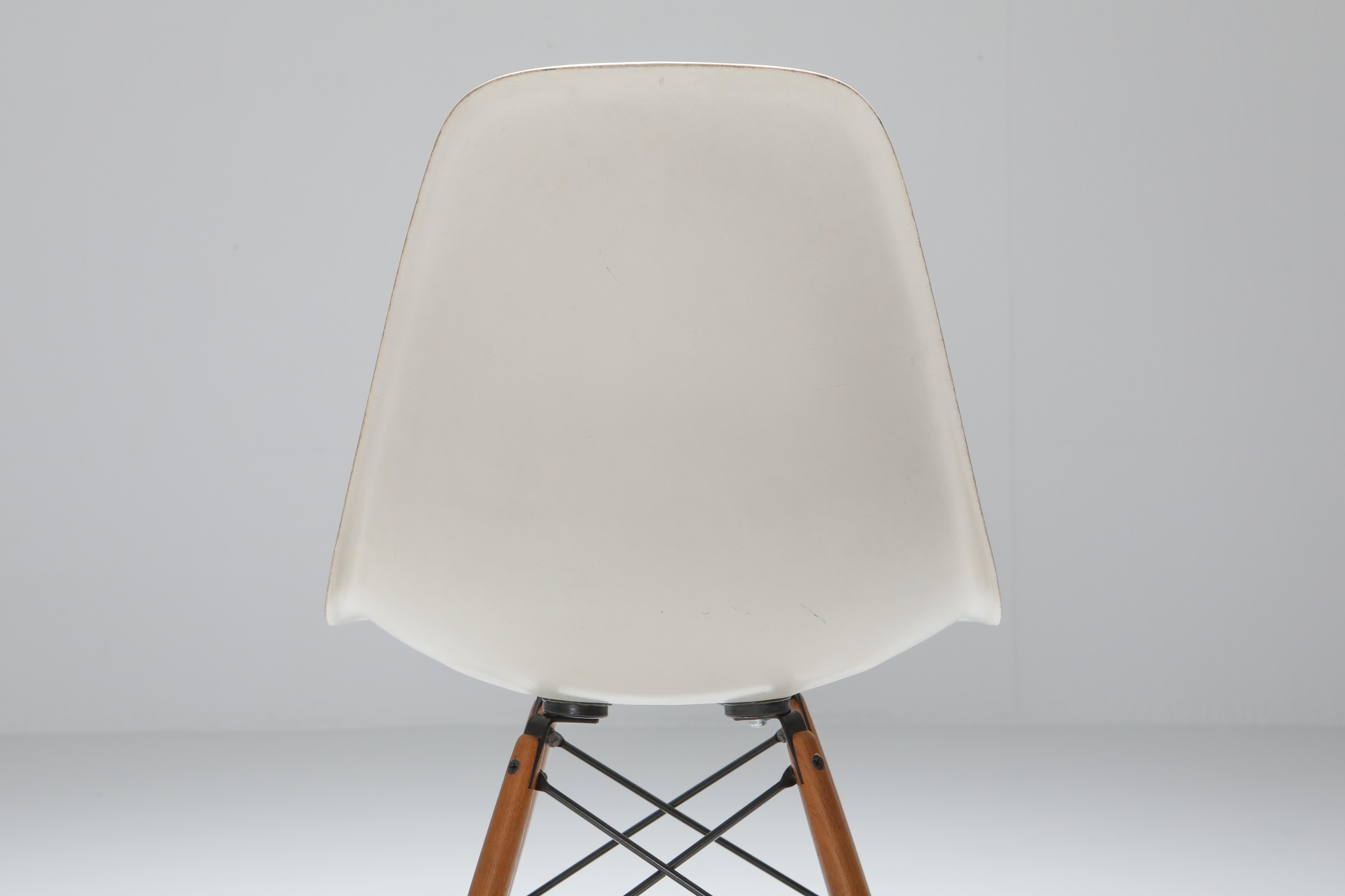 Eames DSW Chair for Herman Miller 2