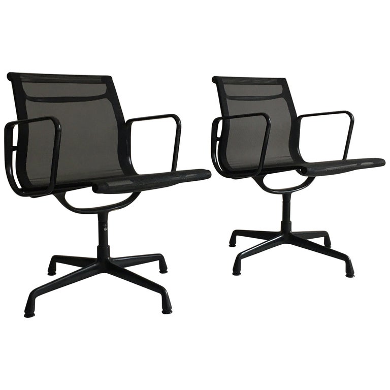 Eames EA 108 Aluminium Chair with Black Frame by Vitra For Sale at 1stDibs  | aluminium chair ea 108 vitra
