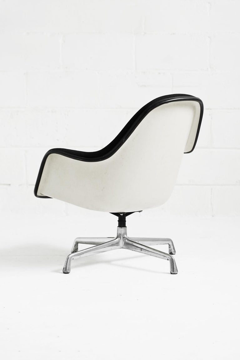 Eames EA178 Loose Cushion Armchair for Herman Miller at 1stDibs
