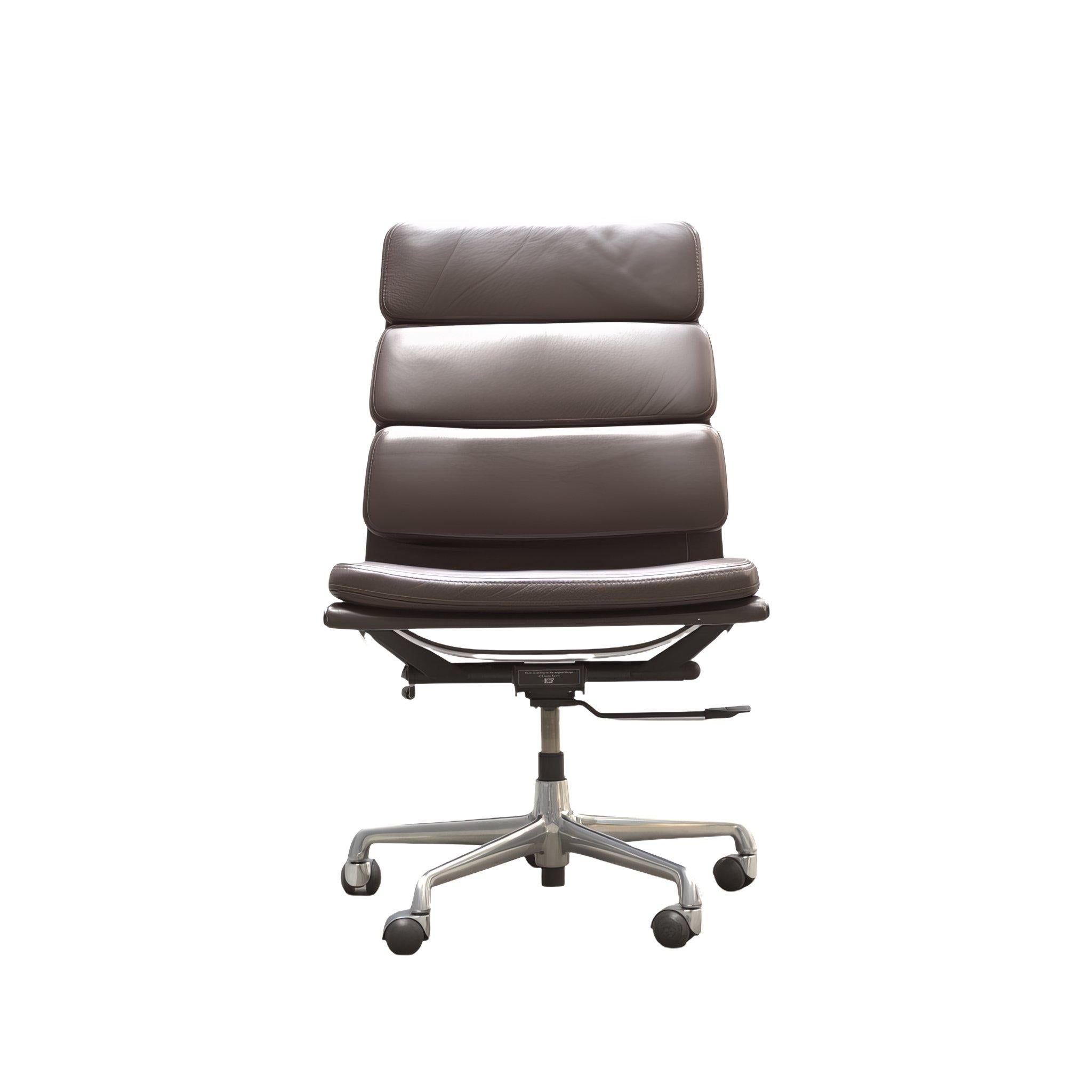 American Eames EA219 Soft Pad  High Back Leather Office Chair By ICF For Sale