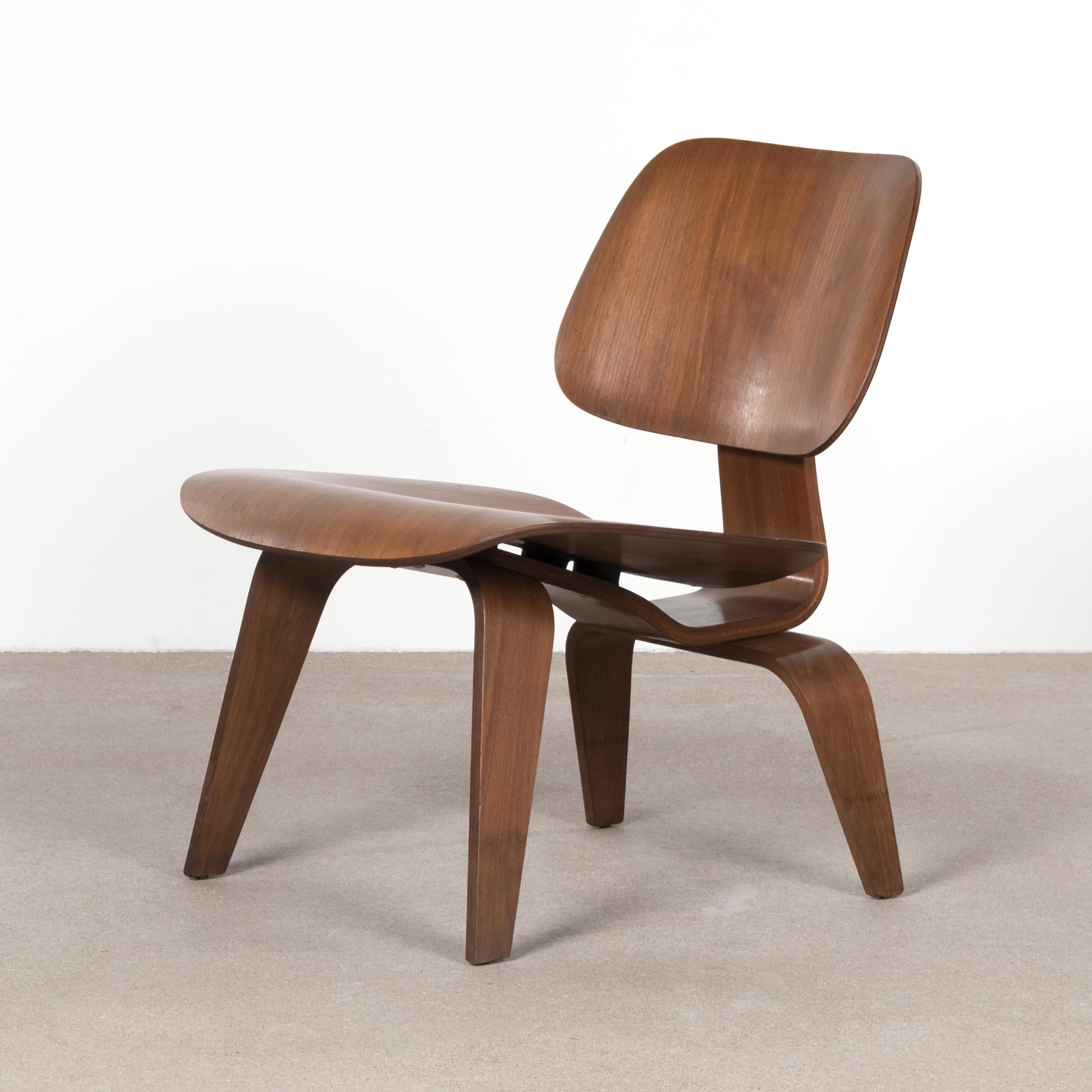 Eames Early LCW Walnut Lounge Chair for Herman Miller 2