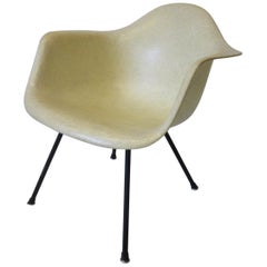 Retro Eames Early Shell Chair Lounge Height for Herman Miller