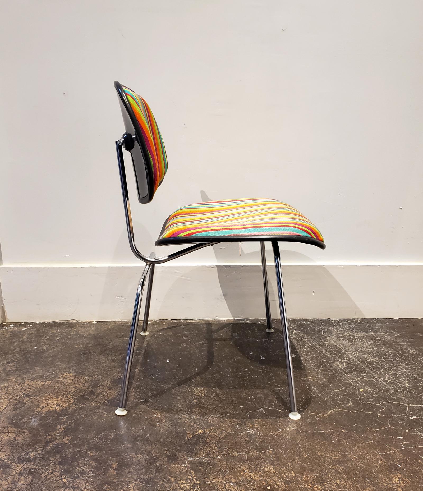 Eames EC127 Padded DCM Chair with Alexander Girard Fabric In Good Condition In Dallas, TX
