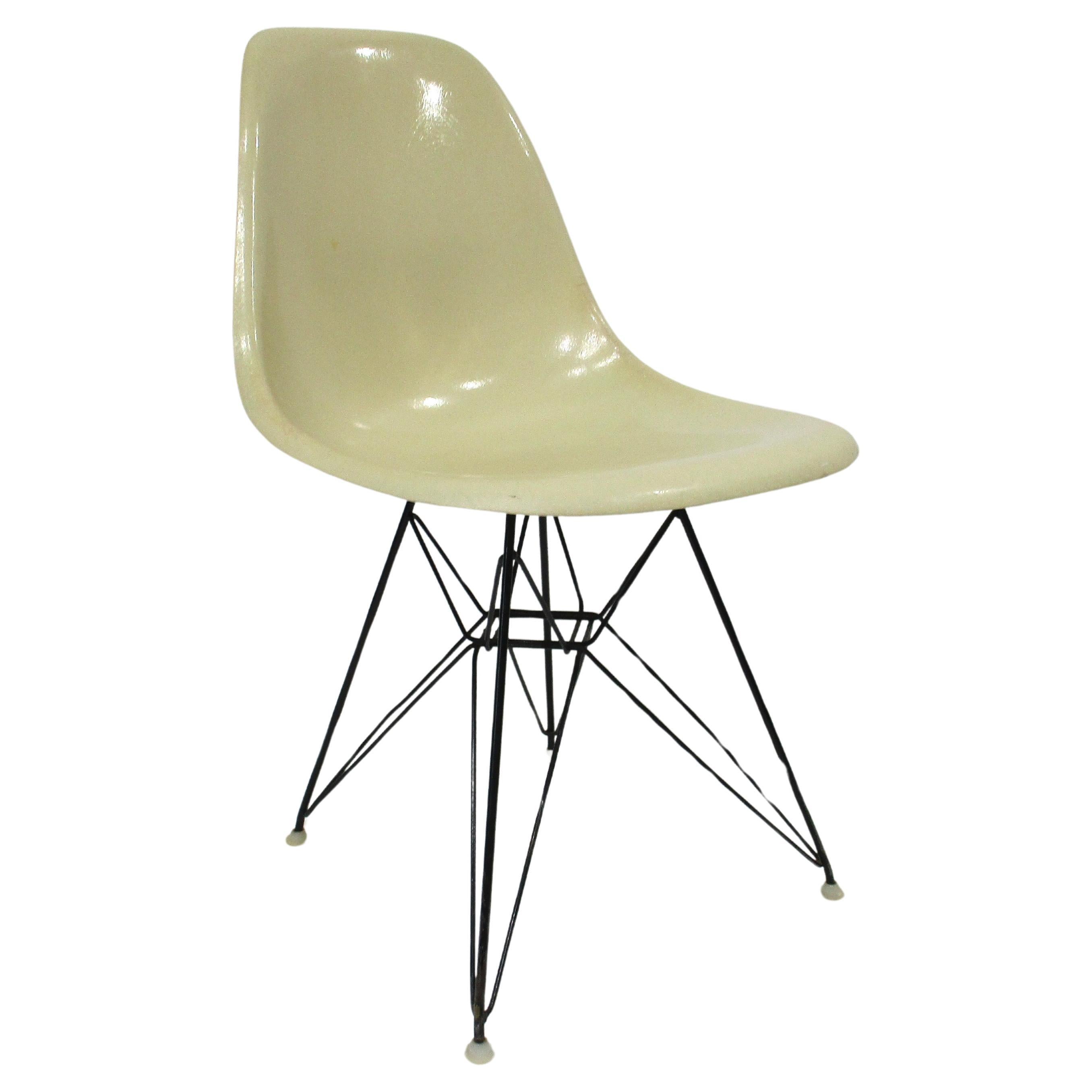 Charles and Ray Eames Furniture 814 For Sale at 1stDibs eames