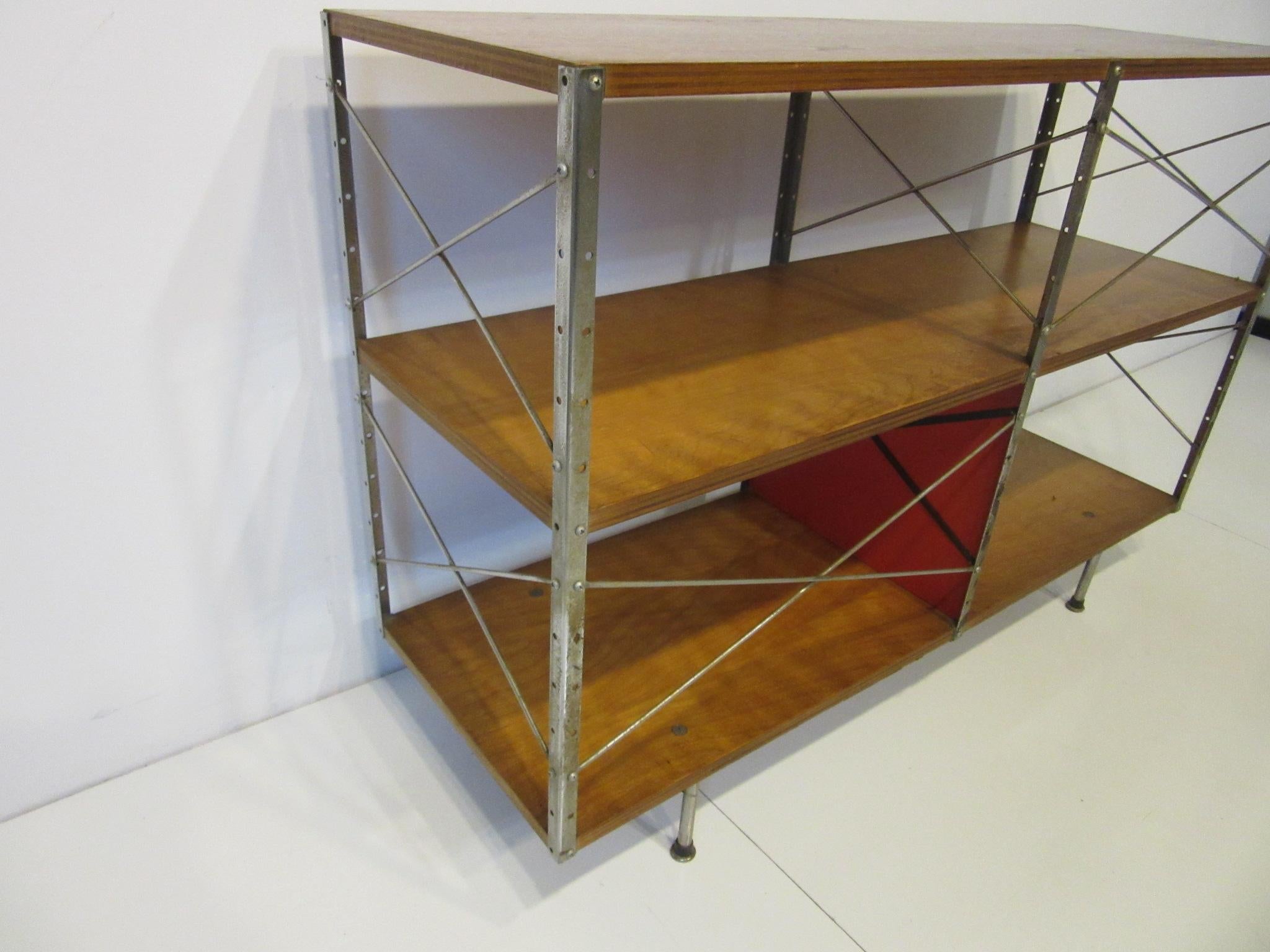 Eames ESU 200- C 'Eames Storage Unit' for Herman Miller 2