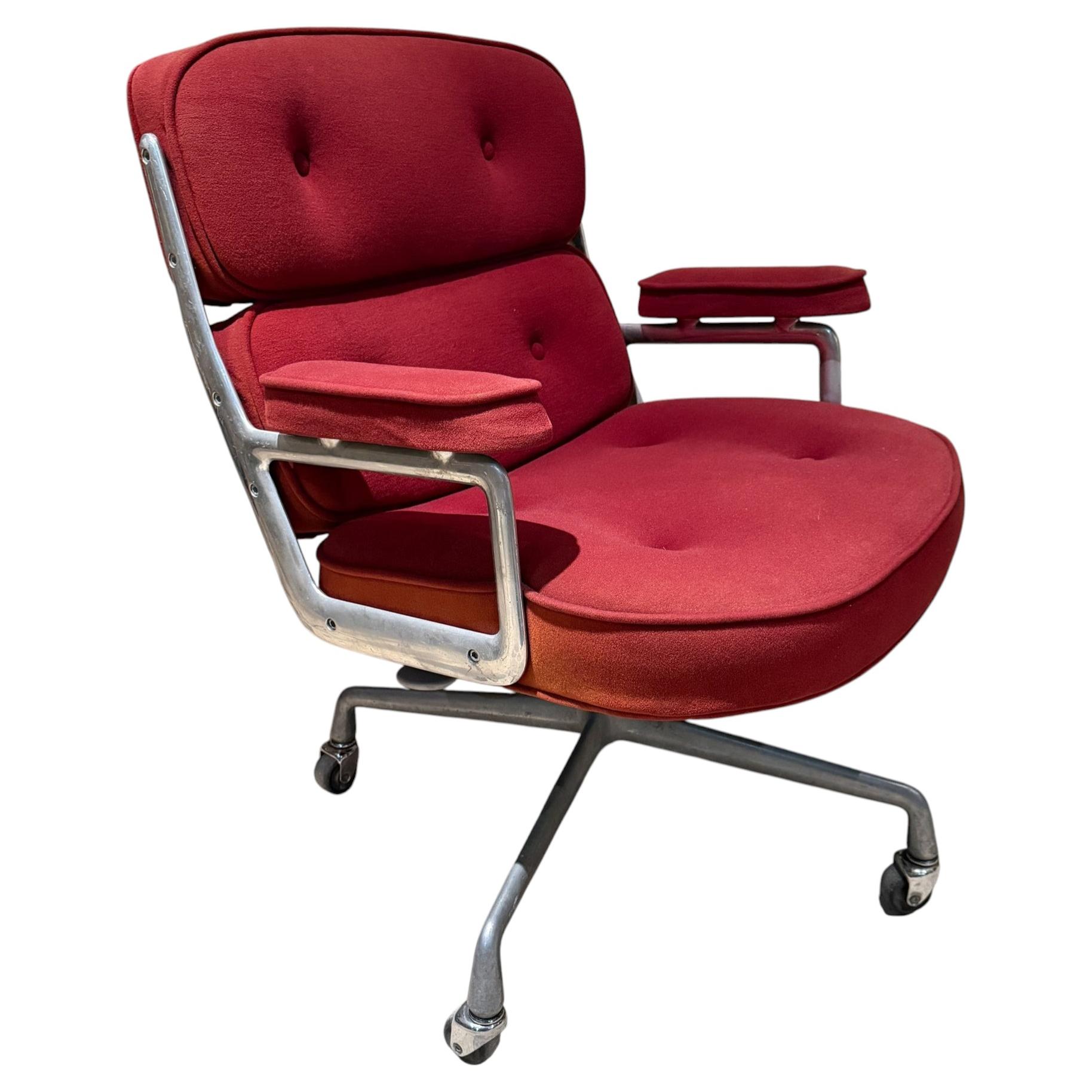 Eames Executive Chair Time-Life Lobby Chair Herman Miller Mid Century