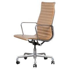 Fauteuil de bureau Eames en cuir cognac pour Herman Miller:: USA