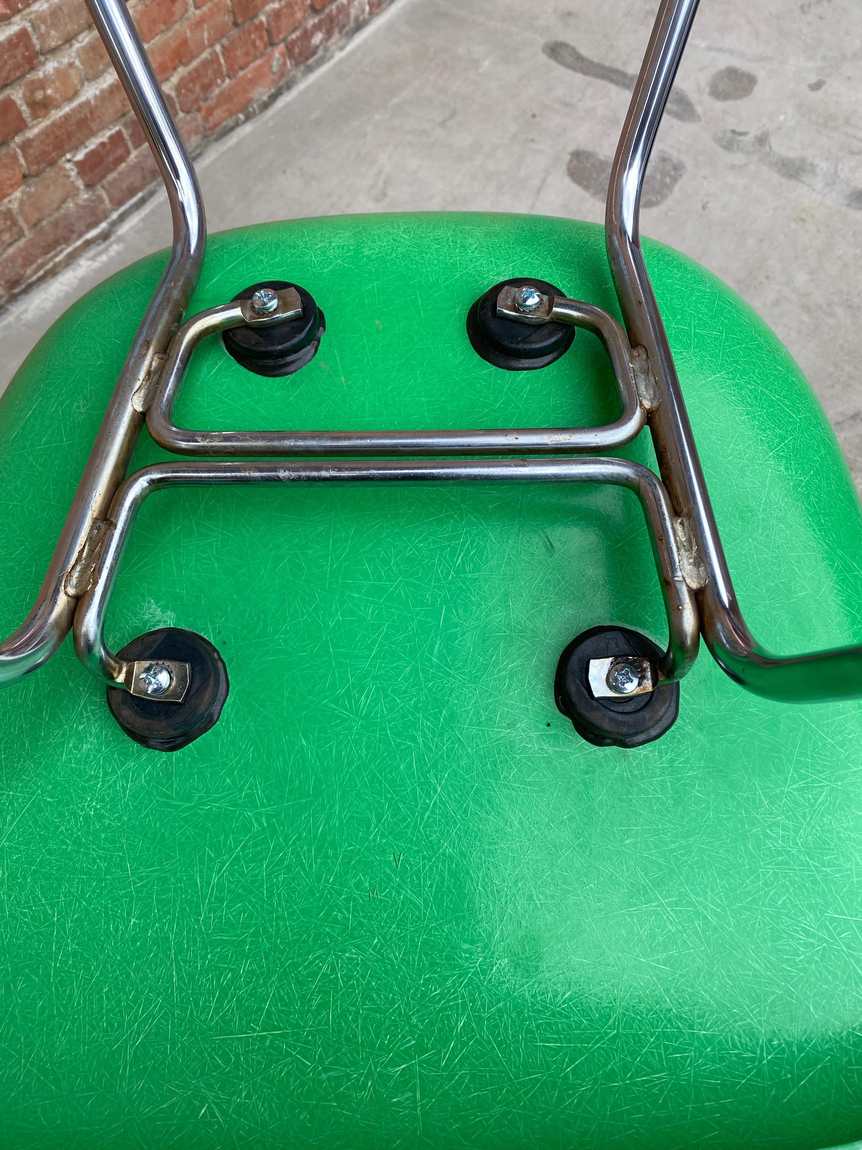 Steel Eames Fiberglass Armchairs in Kelly Green with Chrome H-Base Legs