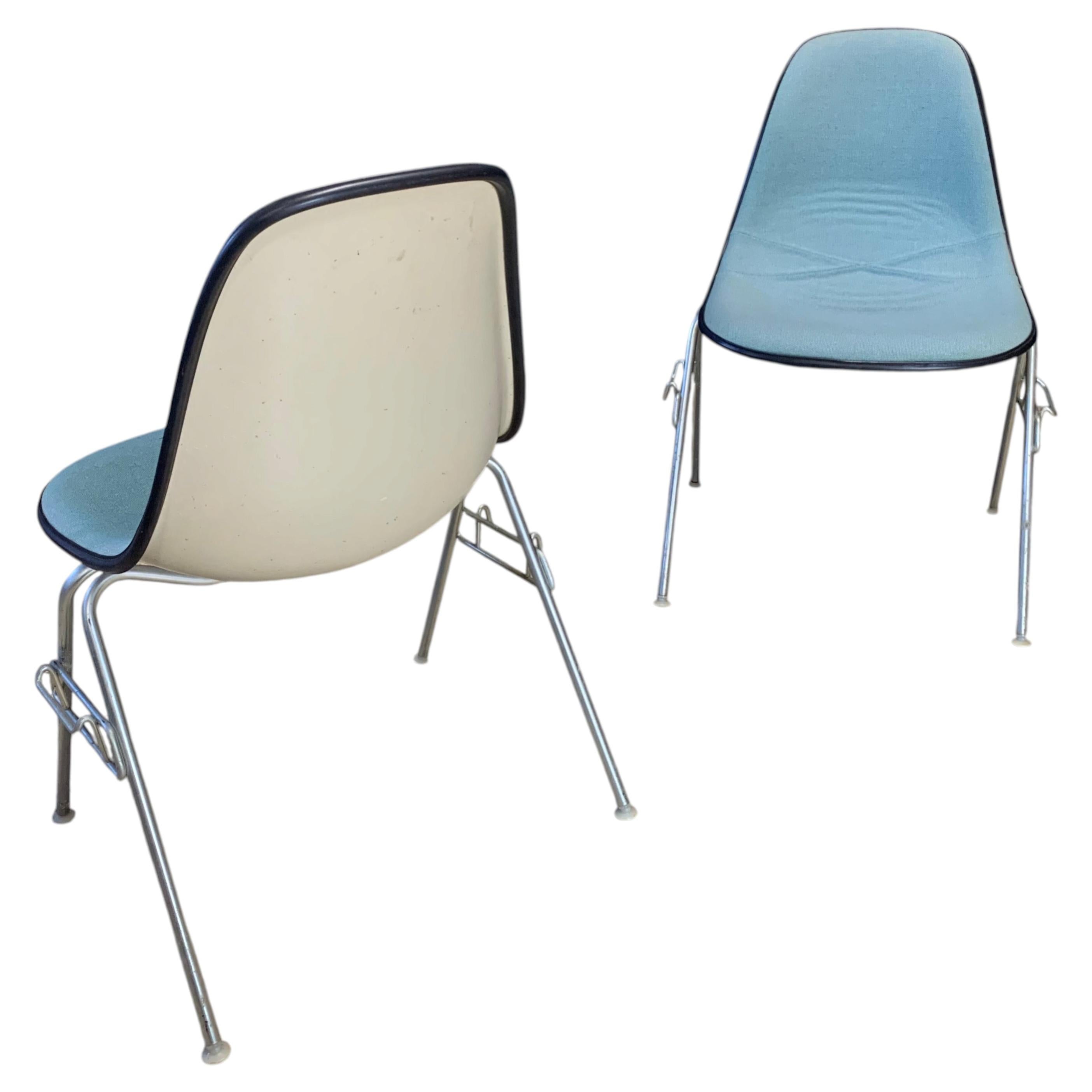 How do I identify an Eames fiberglass chair?