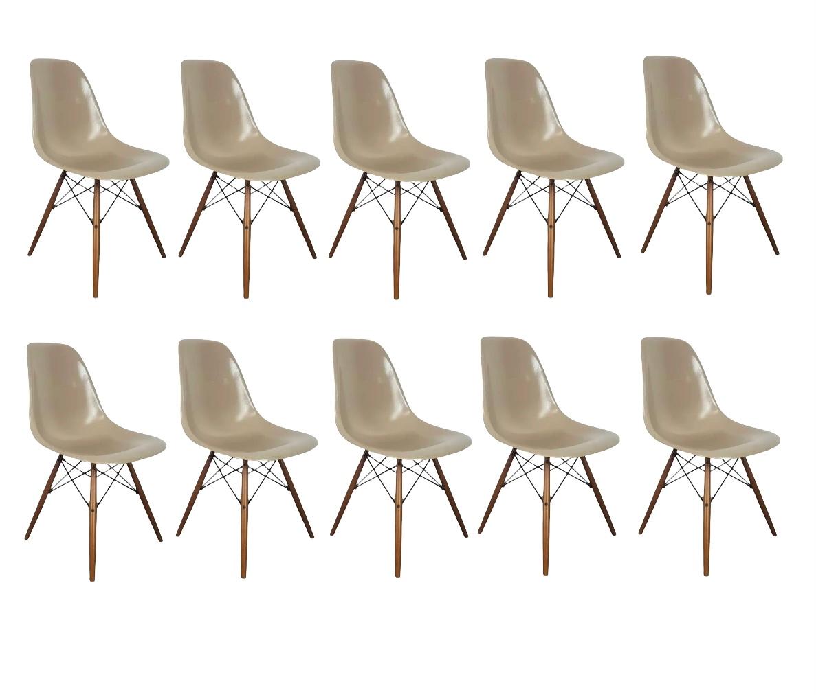 Eames Fiberglass Shell Dining Chairs by Herman Miller In Good Condition In Brooklyn, NY