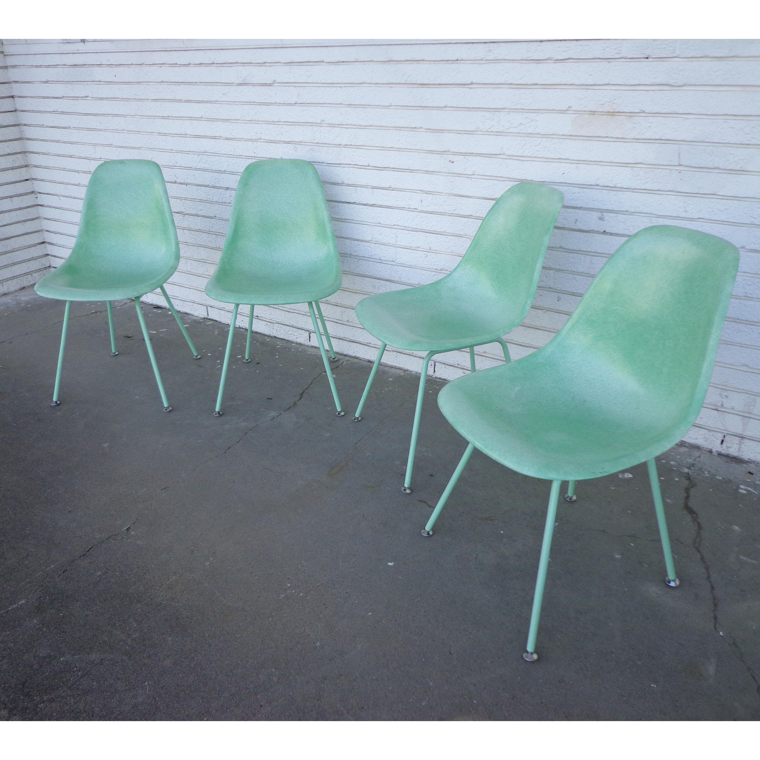 Eames Fiberglass chairs by Modernica


 Side Shell H Base

Case Study Furniture Side Shell H Base
 
The Fiberglass Shell Chair designed by Charles and Rae Eames is easily one of the most important and recognizable designs of the twentieth