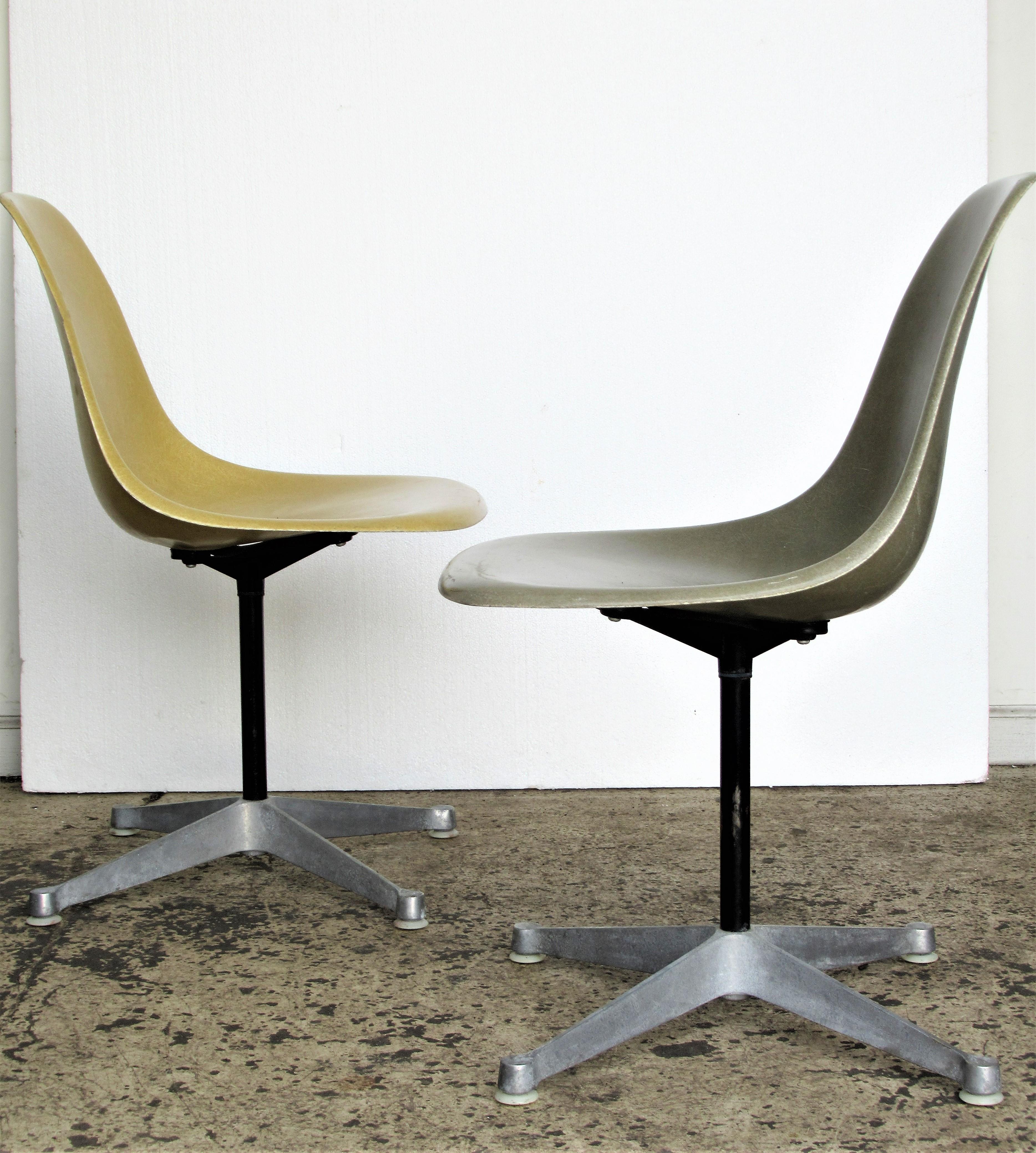 1960's Eames Fiberglass Shell Swivel Chairs for Herman Miller 6