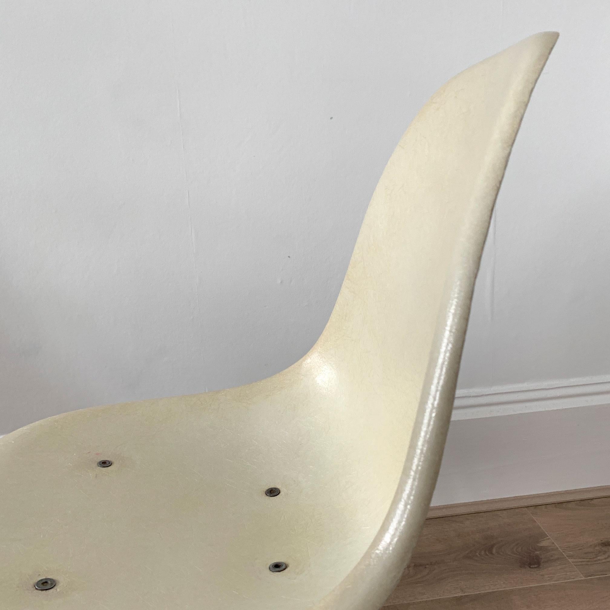 Eames Fibreglass DSS Chairs, Herman Miller, 1980s 6