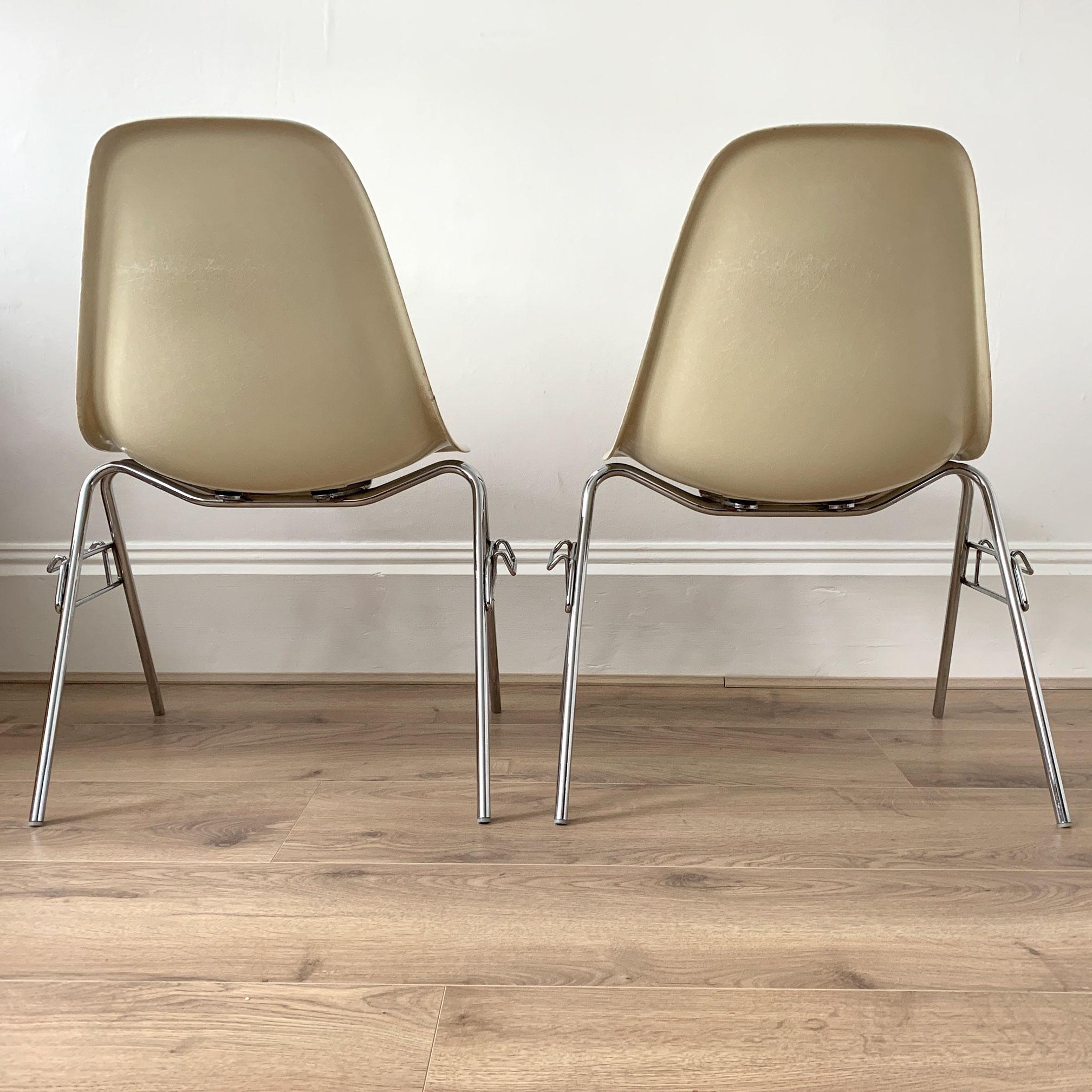 20th Century Eames Fibreglass DSS Chairs, Herman Miller, 1980s