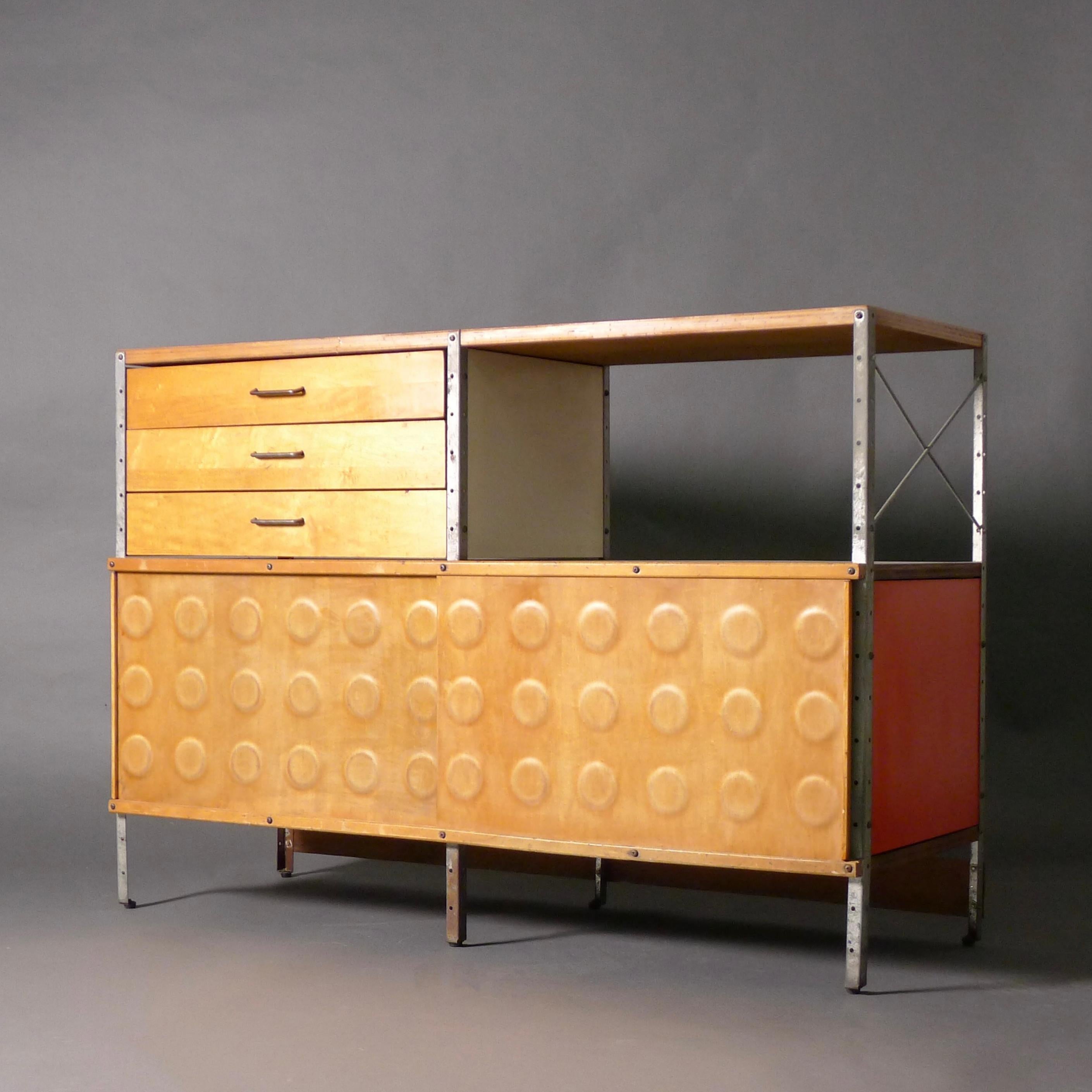 Eames First Generation ESU 220-C Cabinet, circa 1950 In Fair Condition In Wargrave, Berkshire
