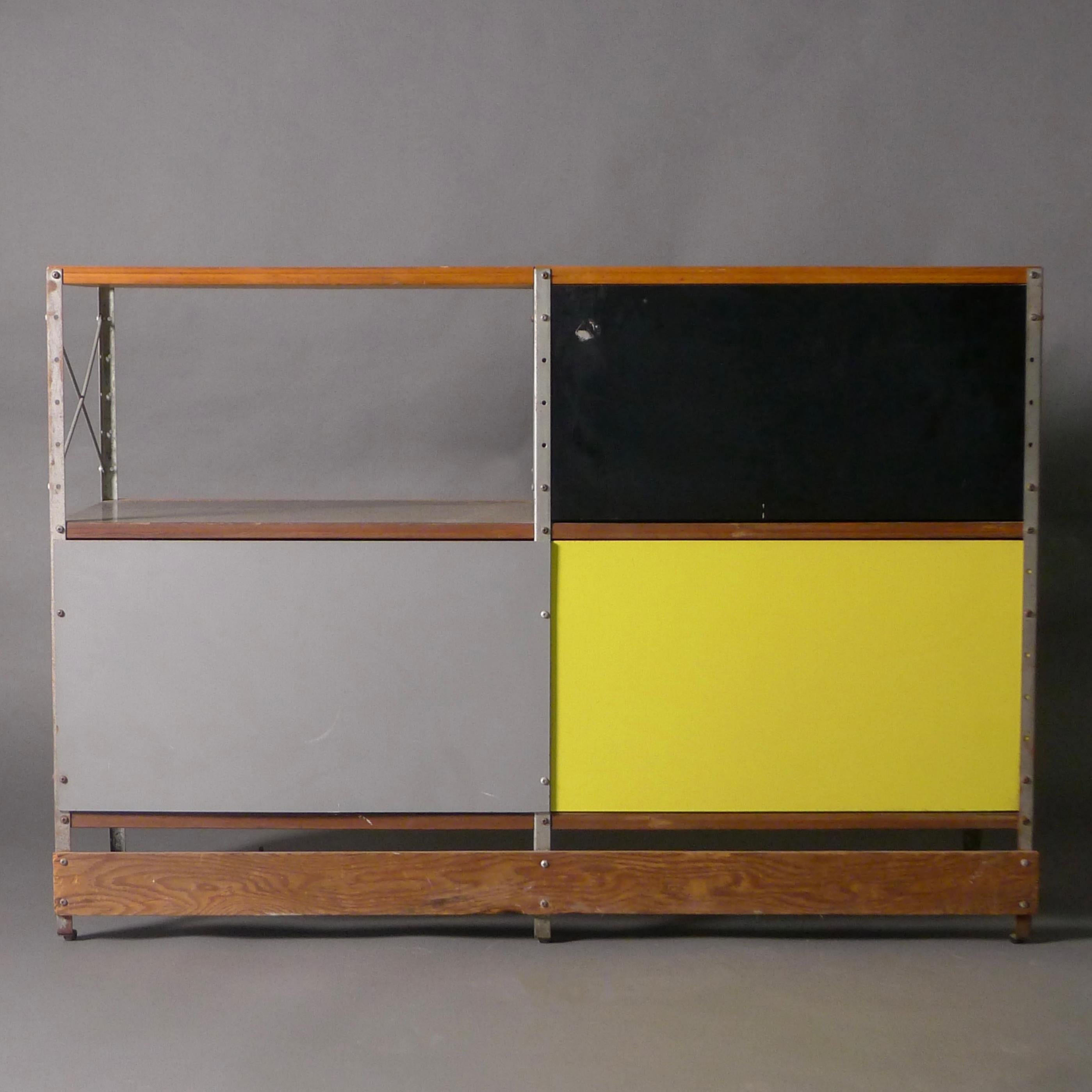 Metal Eames First Generation ESU 220-C Cabinet, circa 1950