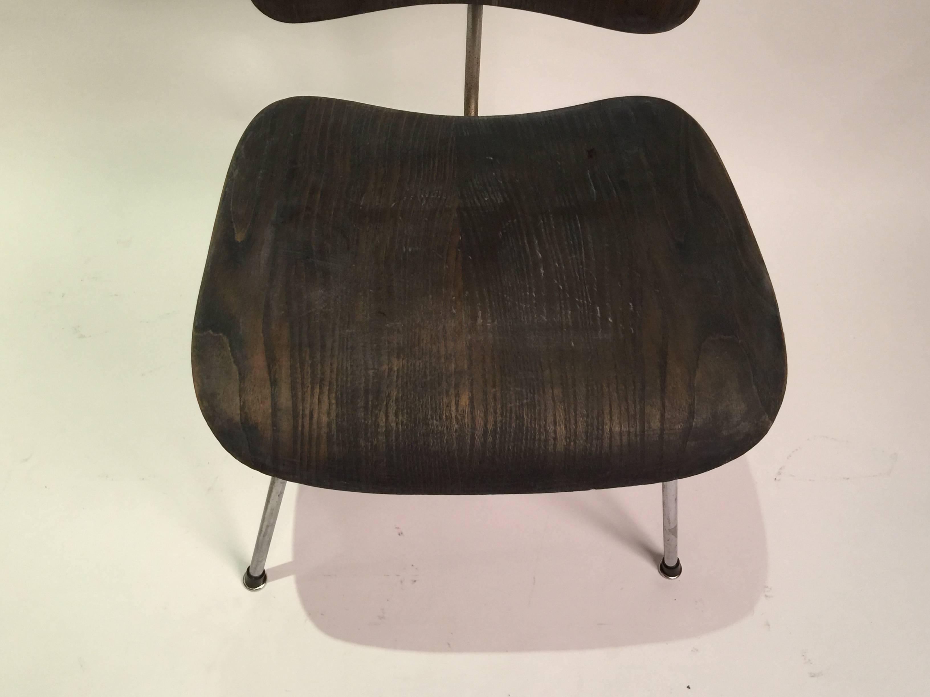 eames dcm chair