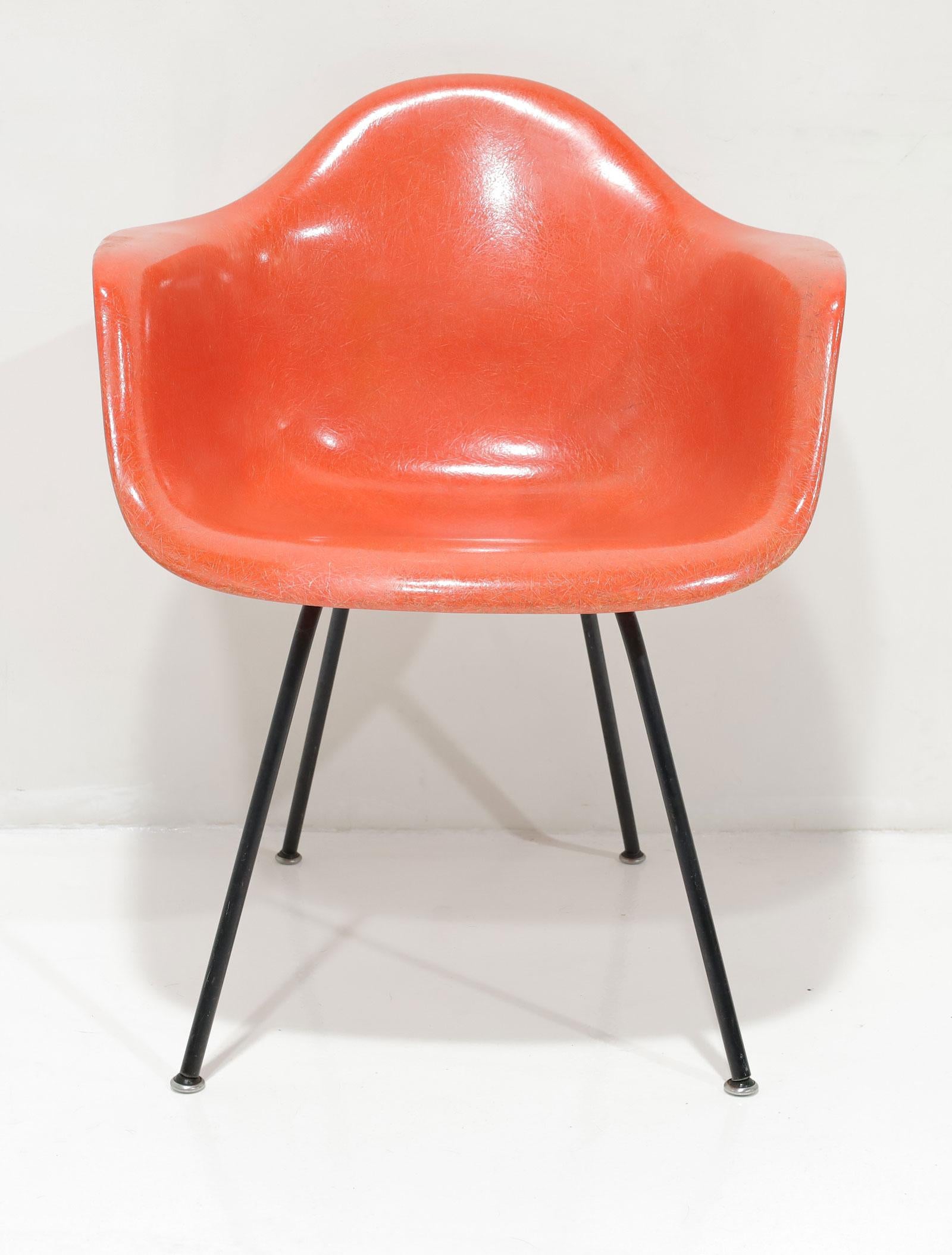 Considered a Third Generation Chair. The DAG was added to the series in 1954 and was exact to the DAX only with longer rear legs to ‘guard’ the shell against wall impact and thus the Dining (D) Height, Arm (A) Chair on Guard (G) base was born. It is