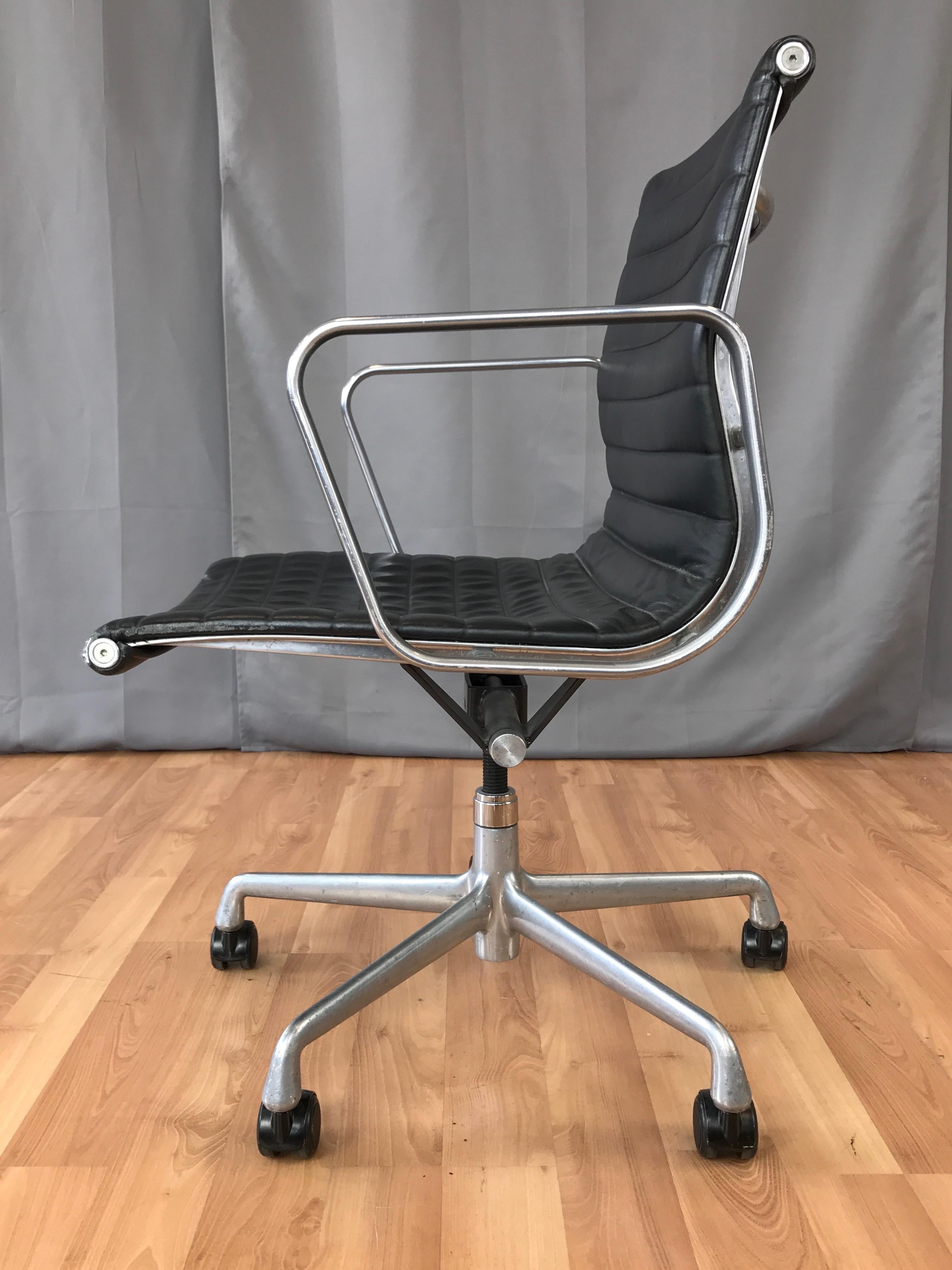 herman miller chair label