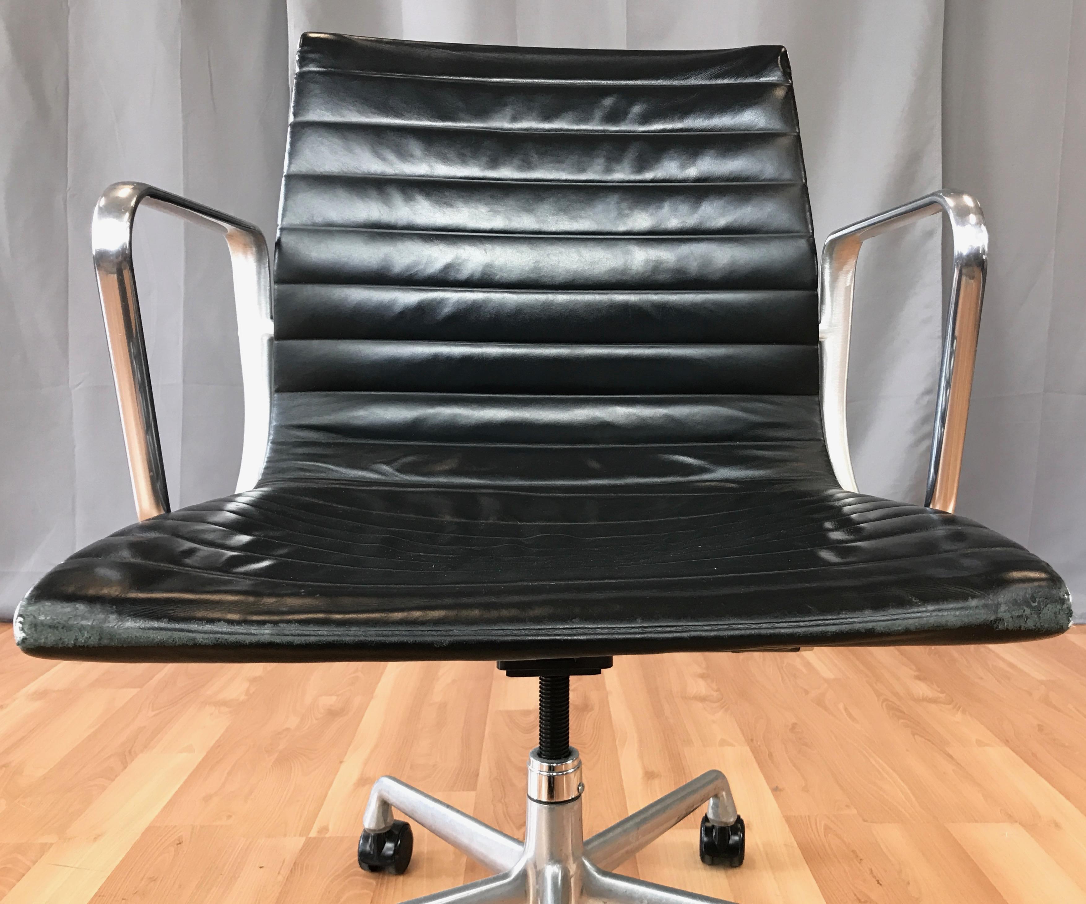 Eames for Herman Miller 50th Anniversary Aluminum Group Management Chair (B) 5