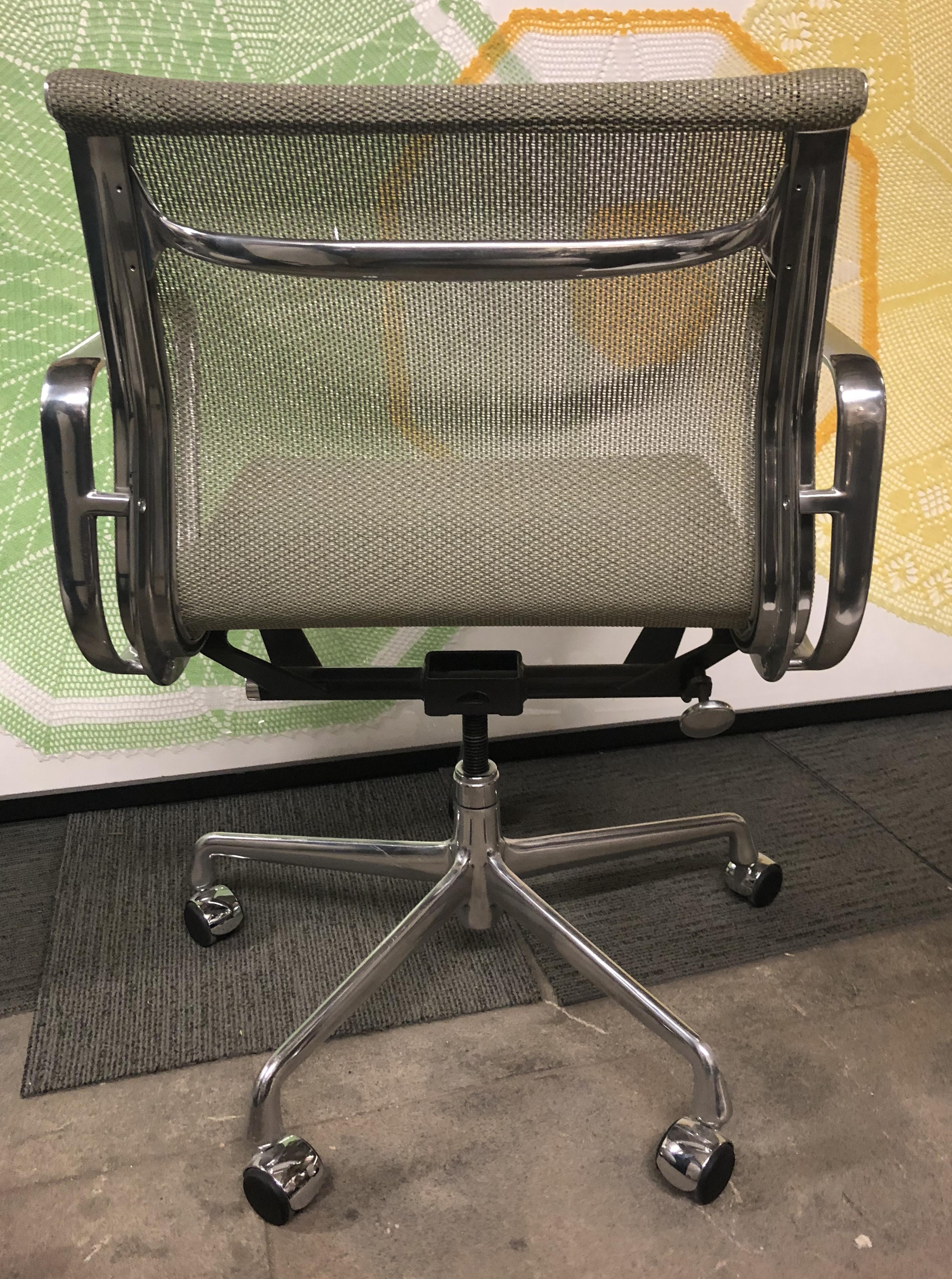 herman miller group chair