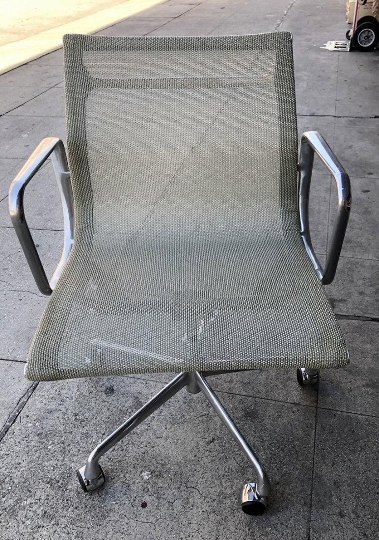 Modern Eames for Herman Miller Aluminum Group Chair -EM335 VD
