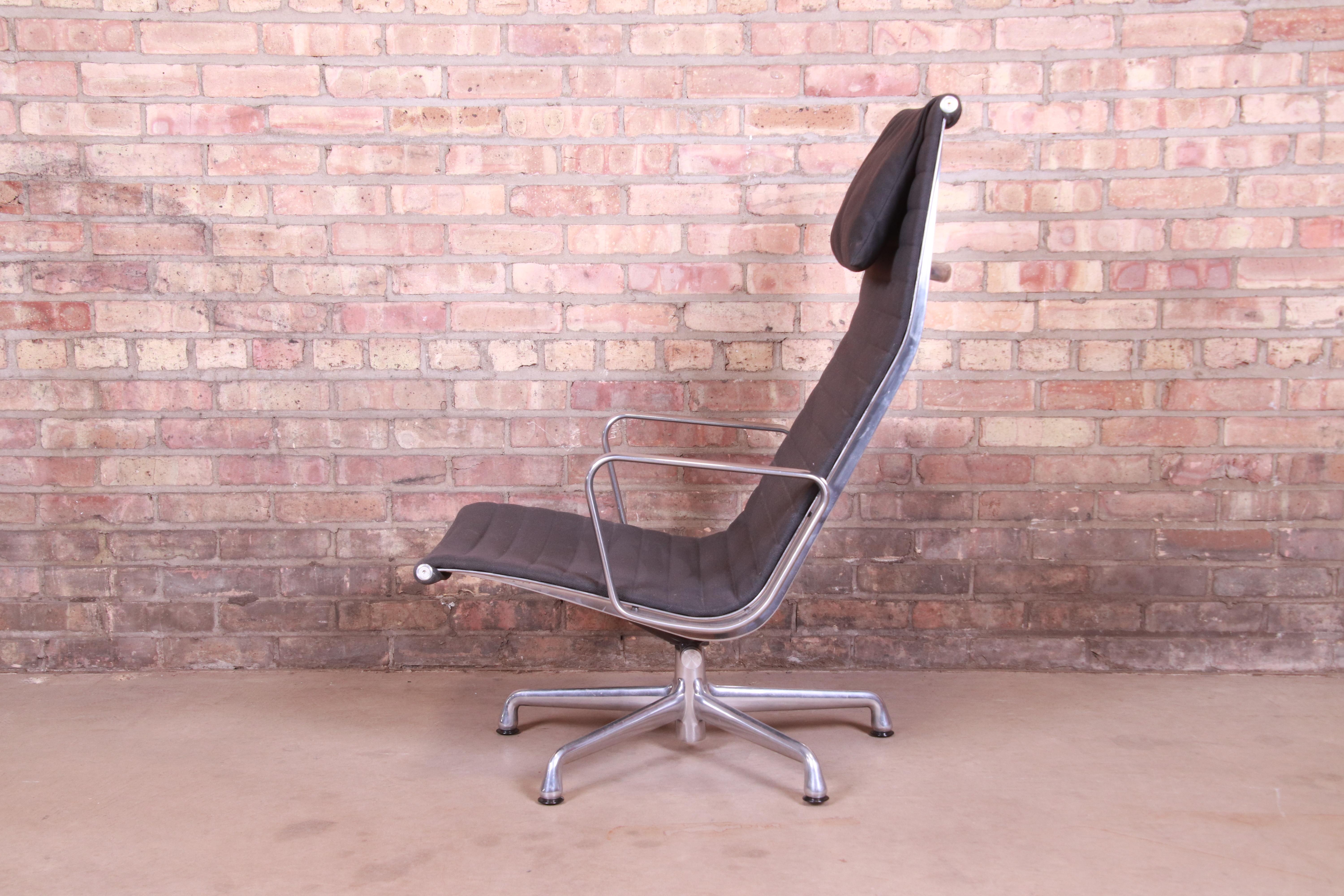Eames for Herman Miller Aluminum Group Lounge Chair 3