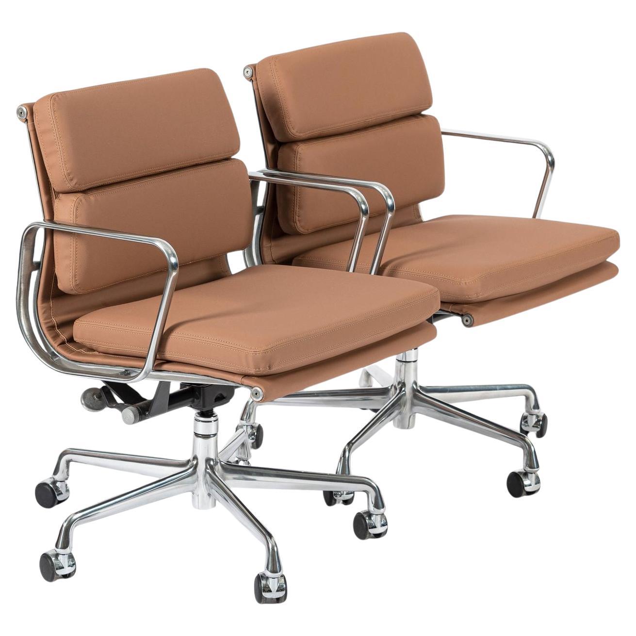 Eames für Herman Miller Aluminium Gruppe Bürostühle in Schumacher VEGAN Leder