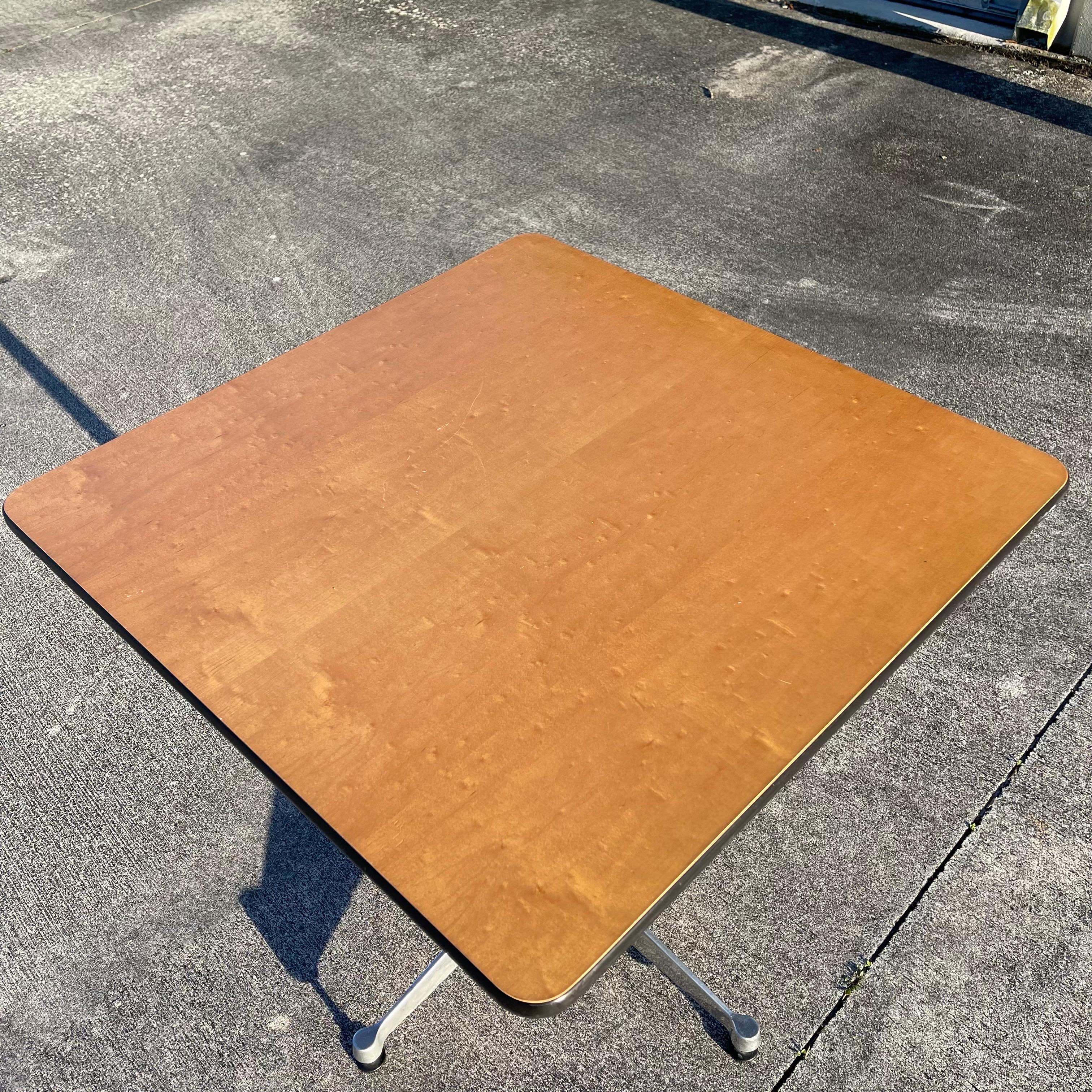 eames square table