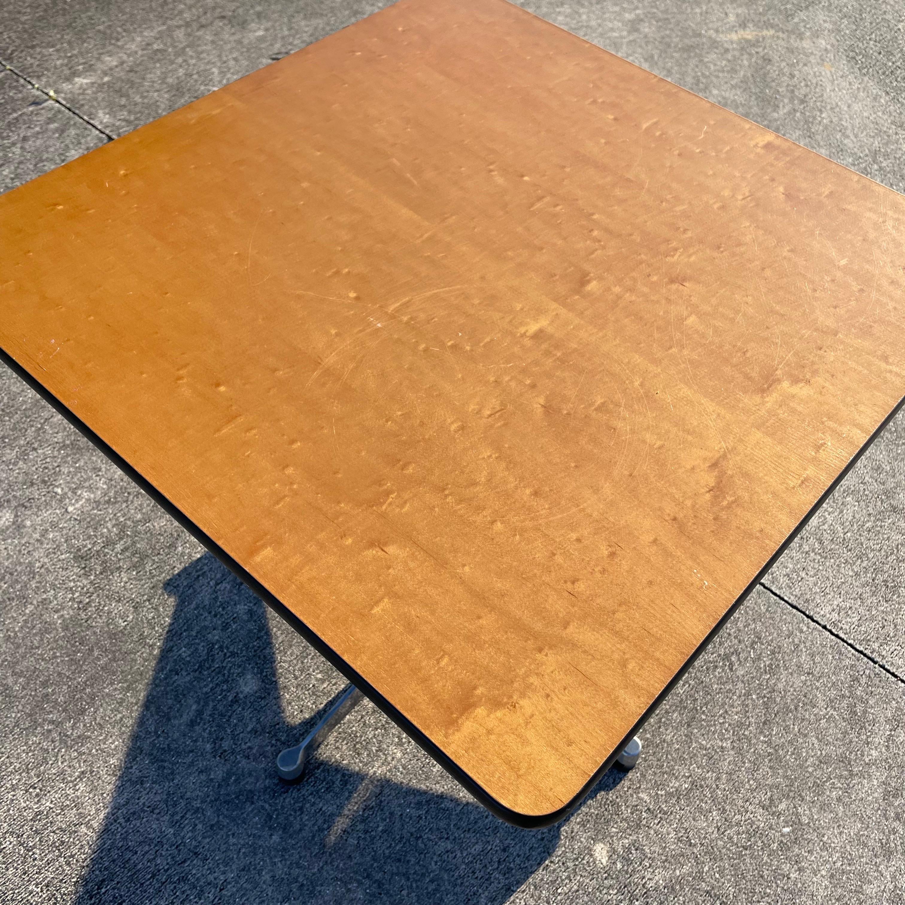 Eames for Herman Miller Aluminum Group Square Table In Good Condition In Jensen Beach, FL