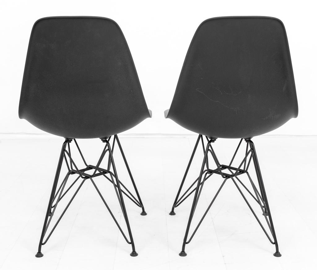 American Eames for Herman Miller Black Shell Side Chairs Pr For Sale
