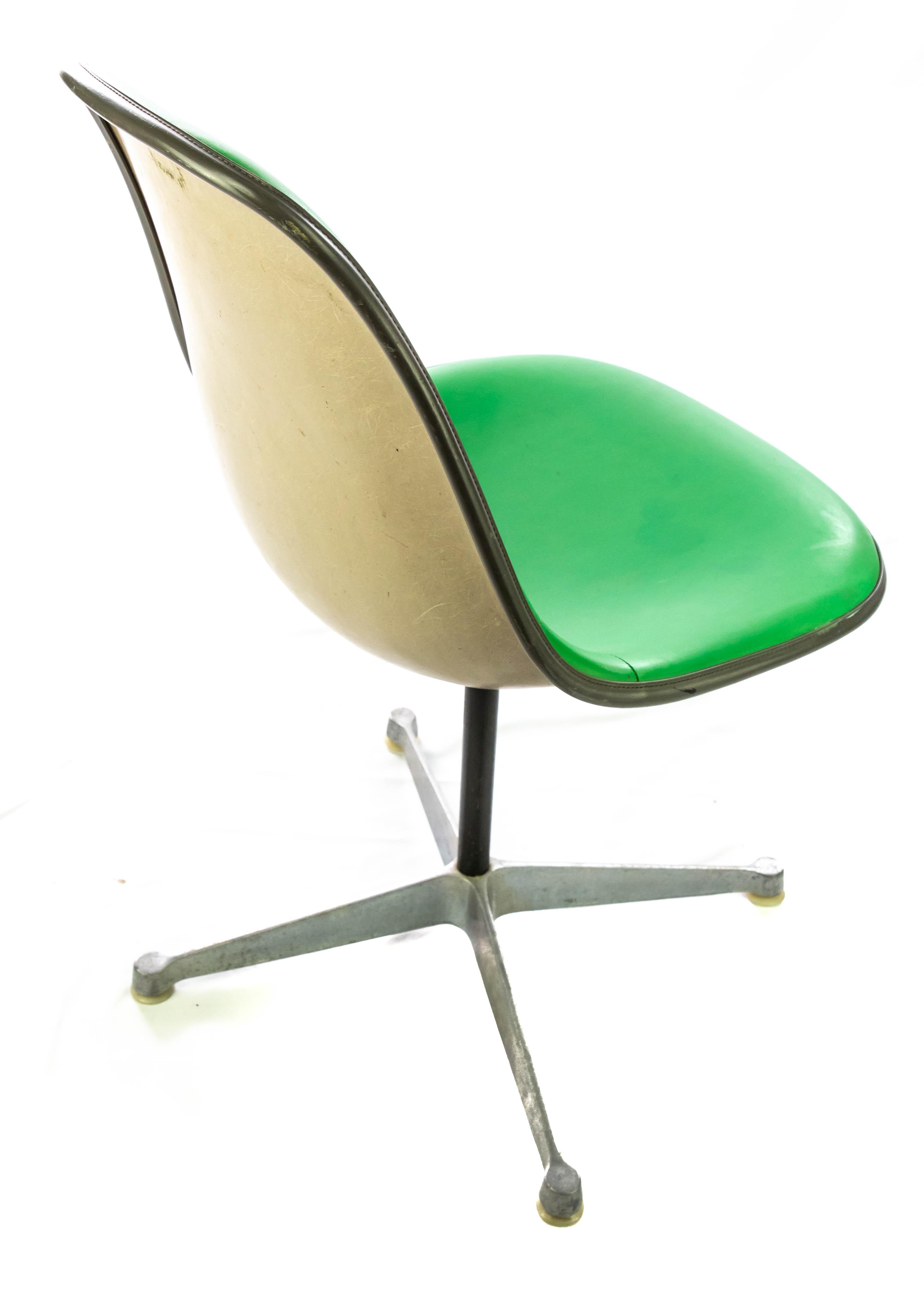 American Eames for Herman Miller Bright Green Chairs For Sale