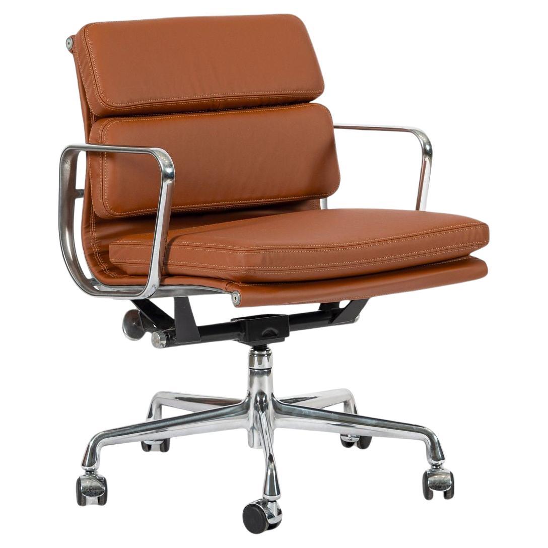 Eames para Herman Miller Silla de oficina de piel marrón 2000s