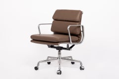 Eames für Herman Miller Brown Leder Bürostuhl Soft Pad 2000s