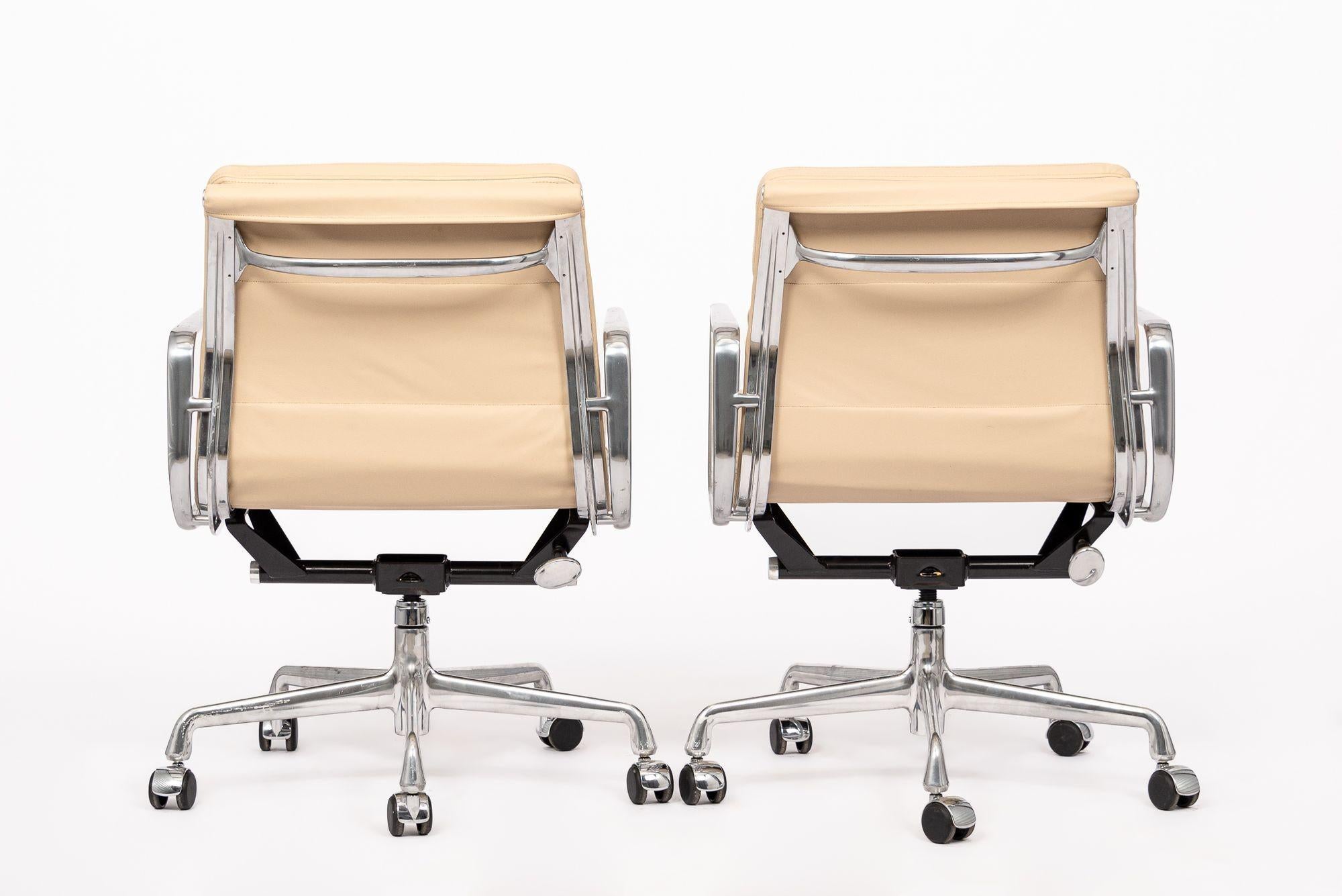 Eames for Herman Miller Cream Leather Office Chair Pair 2000s For Sale 5